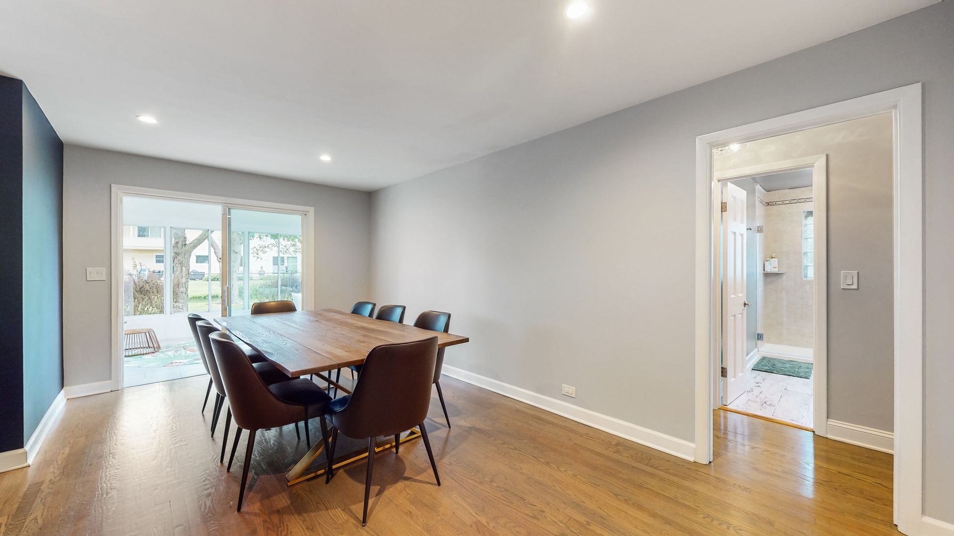 299 W Brantwood Avenue