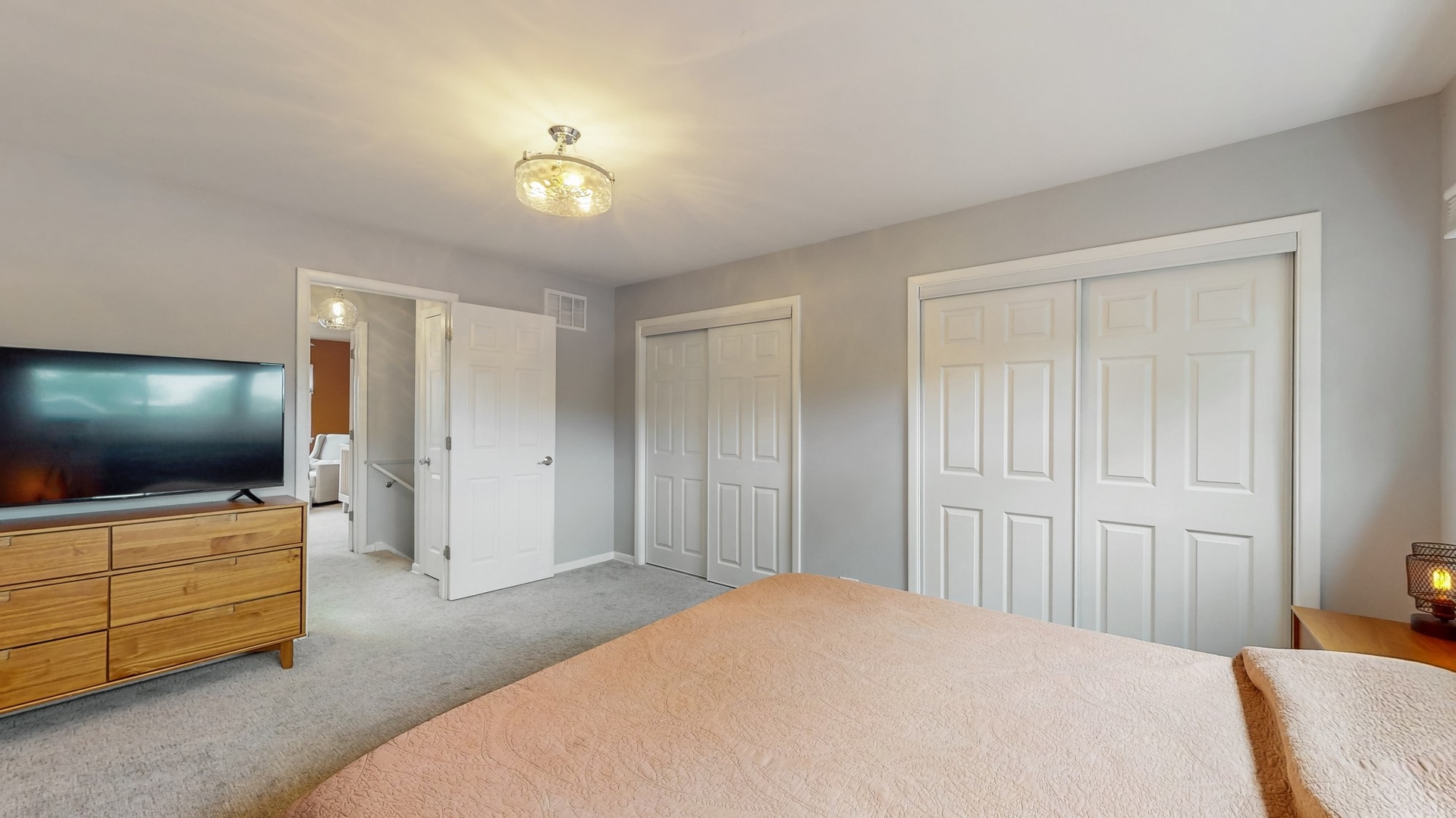 299 W Brantwood Avenue