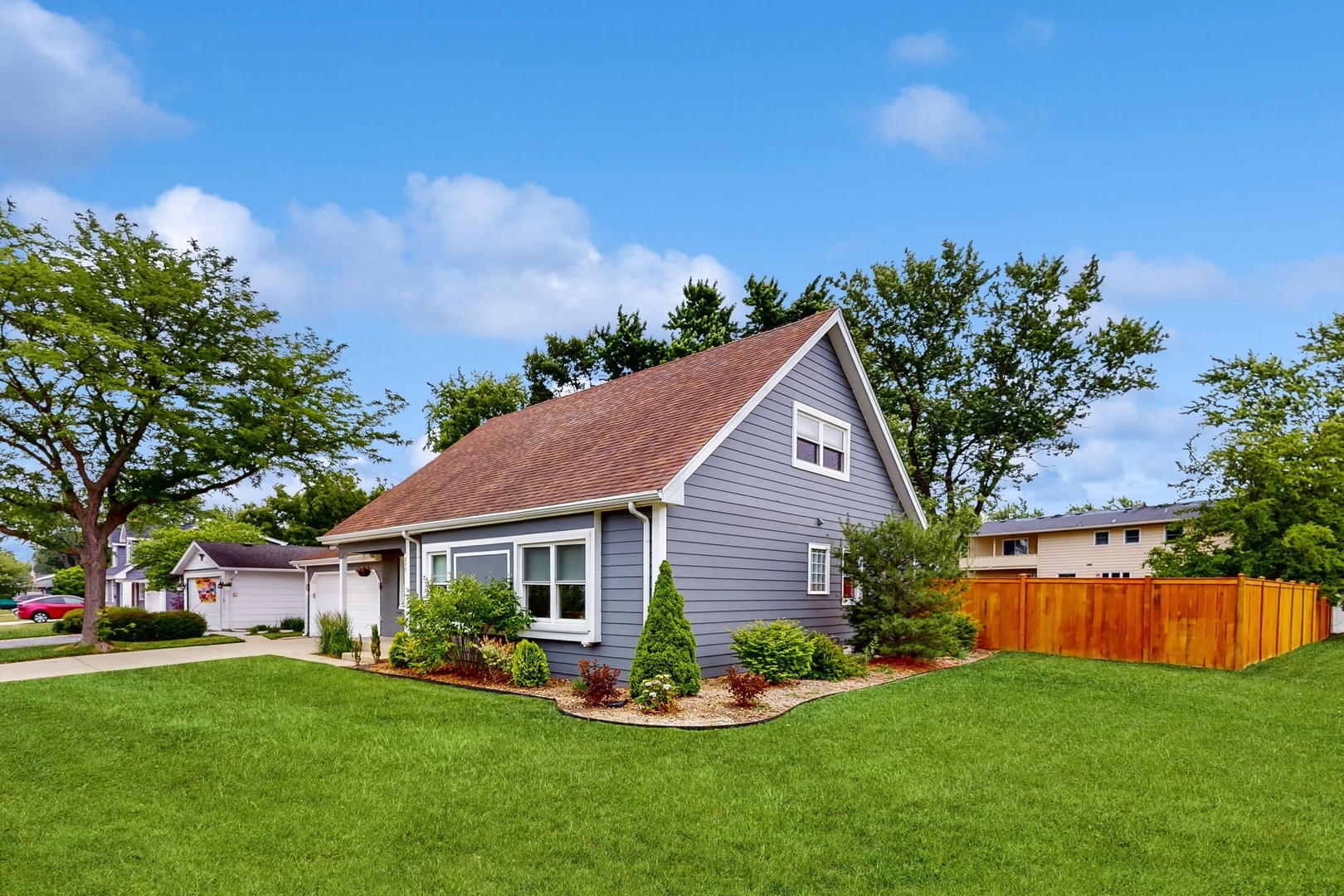 299 W Brantwood Avenue