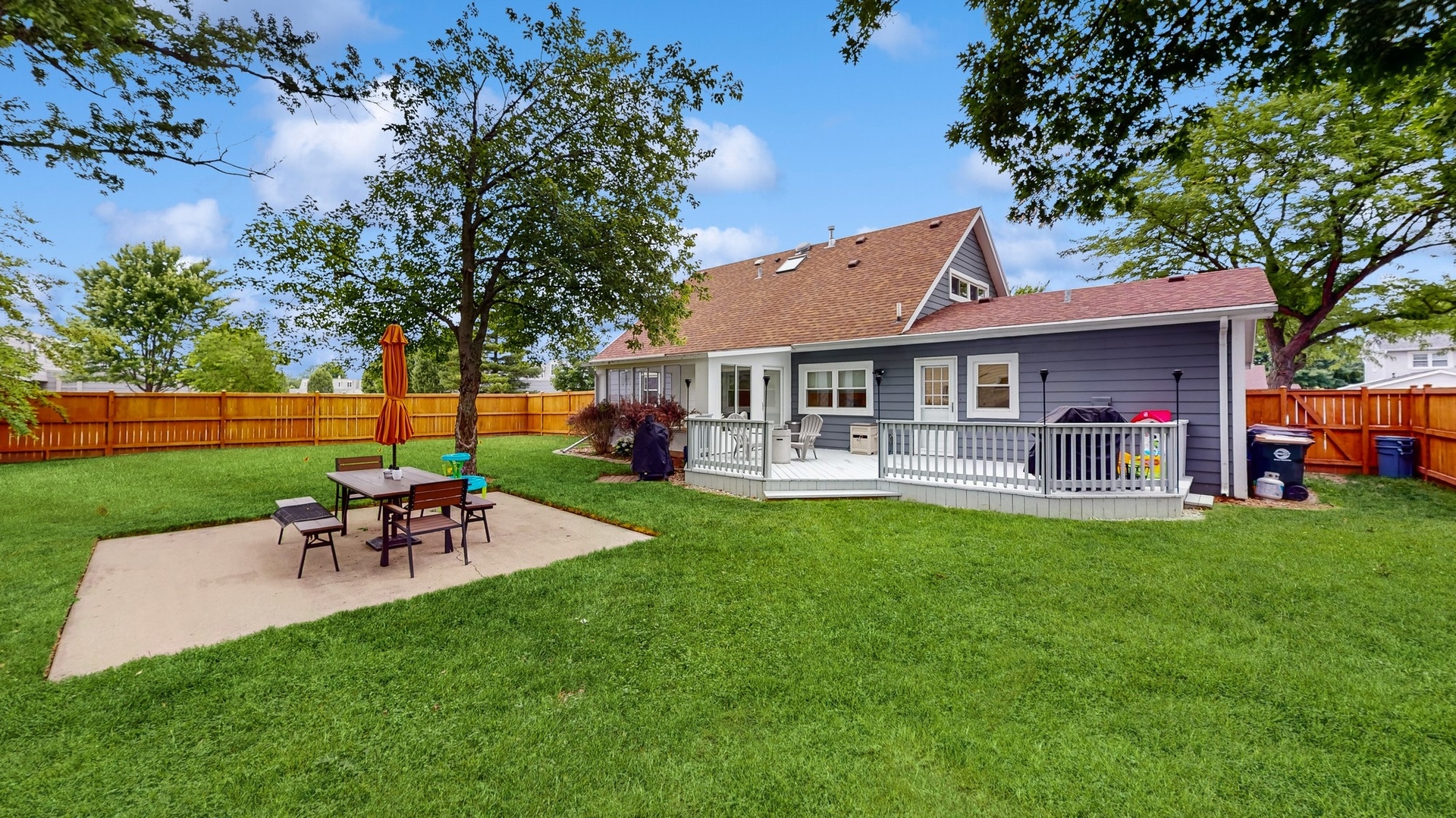 299 W Brantwood Avenue