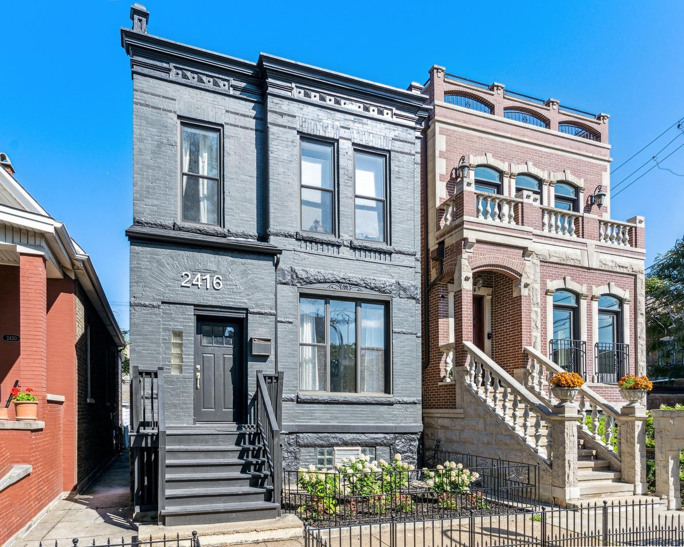 2416 W Superior Street
