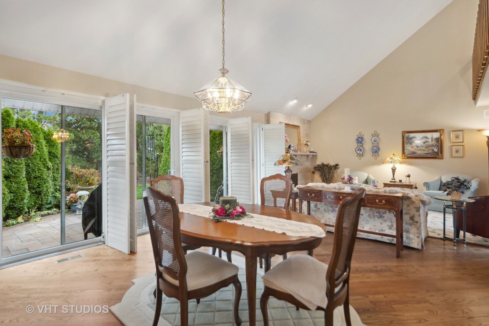 102 Briarwood Circle