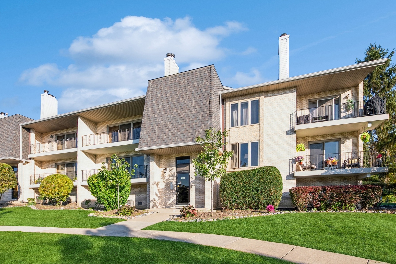 9086 Del Prado Drive Unit: 2W