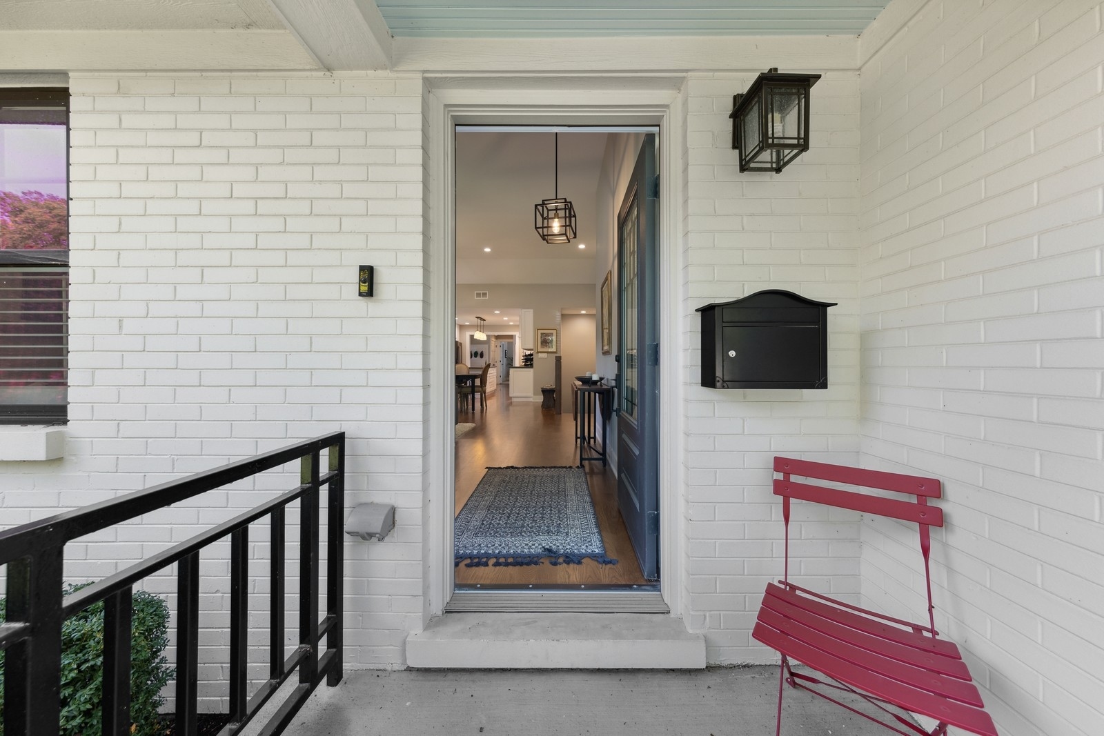 903 S Brainard Avenue