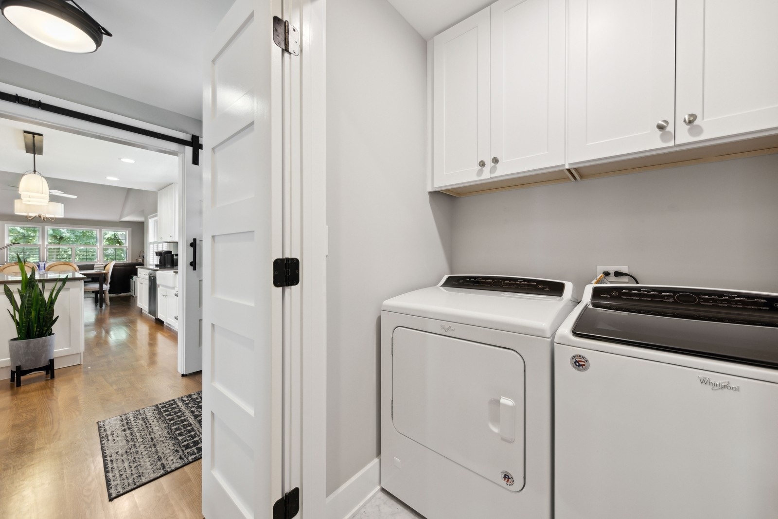 903 S Brainard Avenue