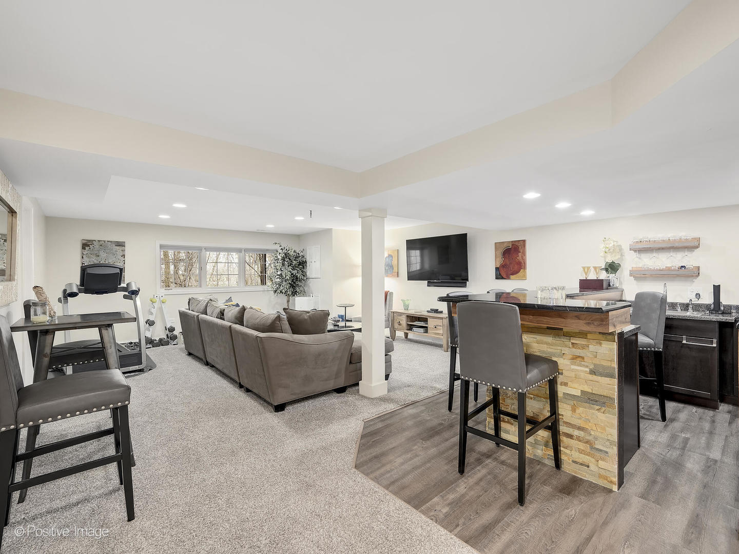 5117 Creek Drive