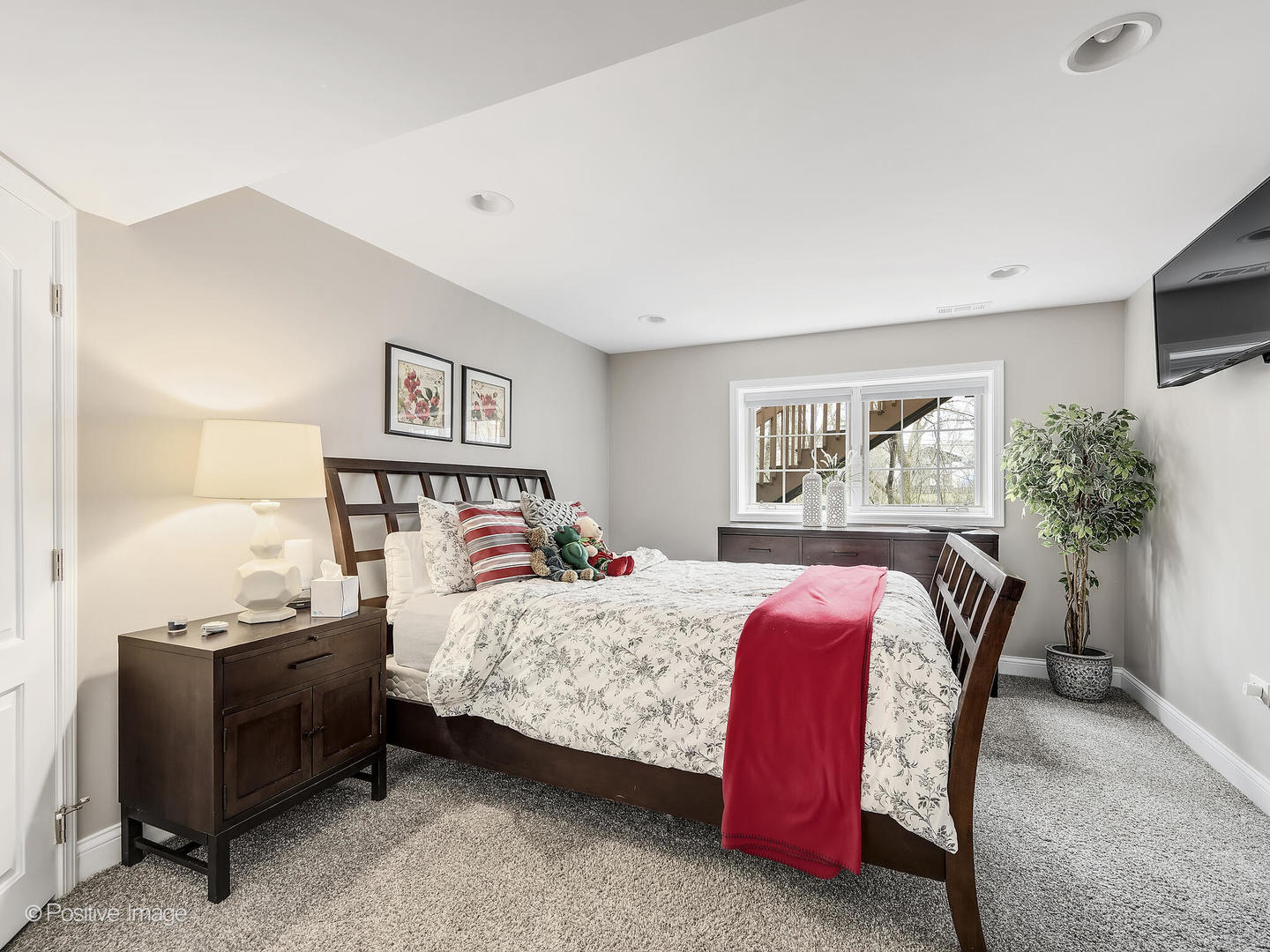 5117 Creek Drive