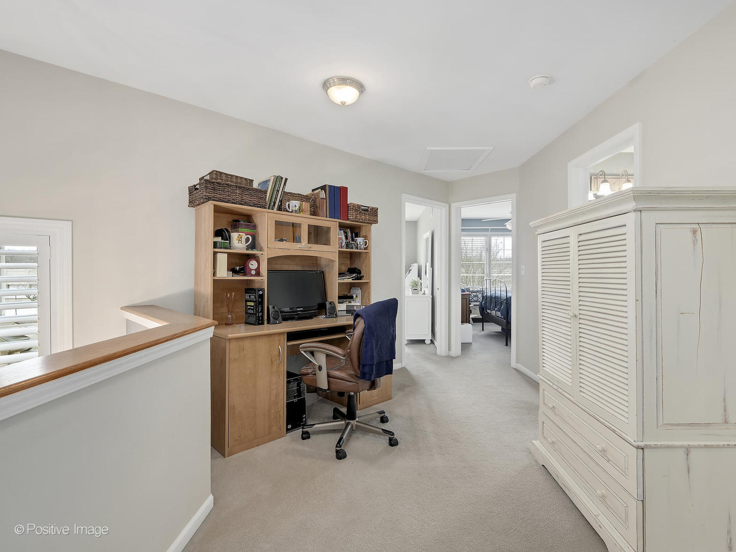 5117 Creek Drive