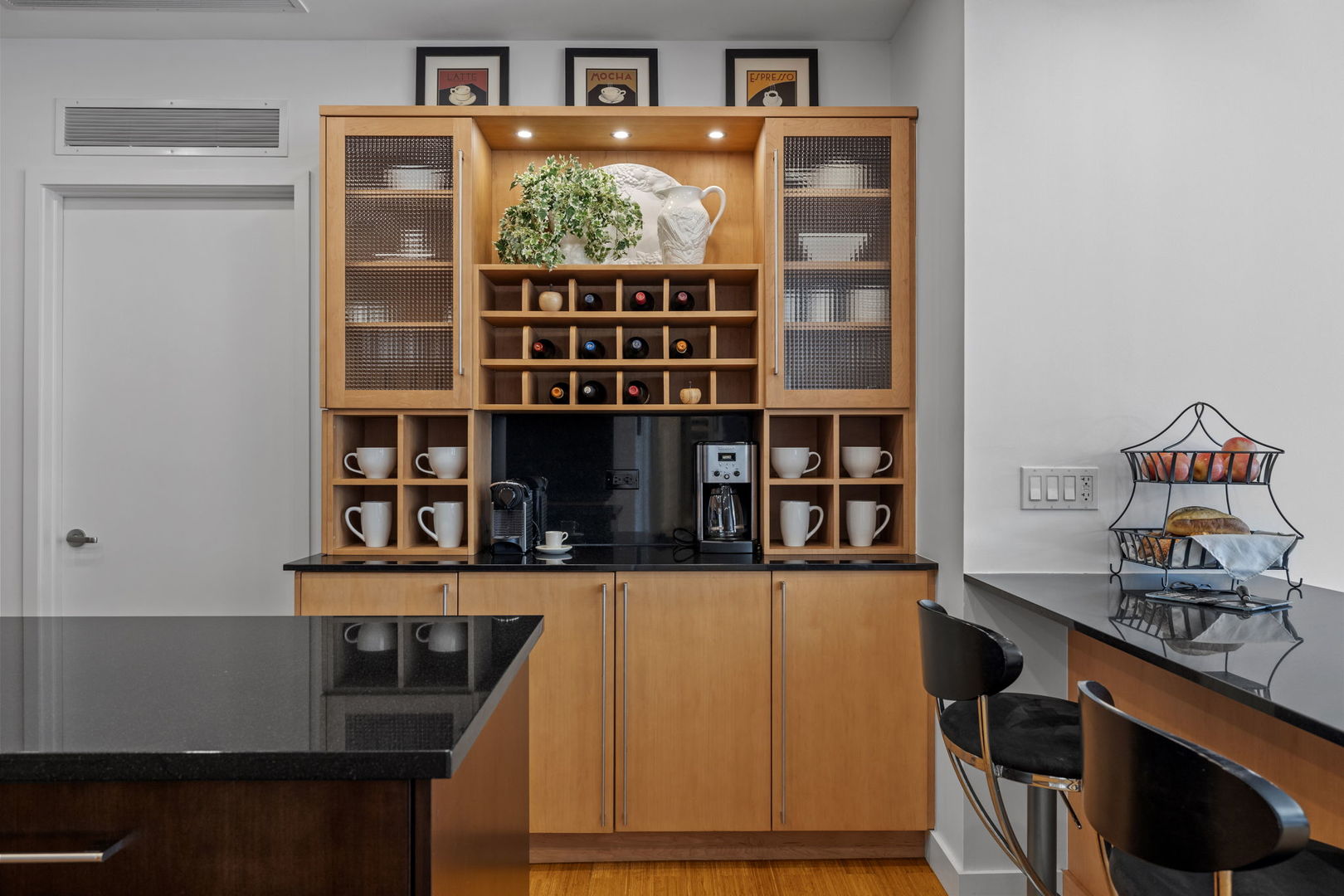 840 N Lake Shore Drive Unit: 1602