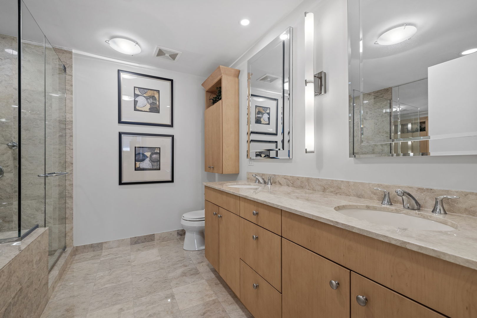 840 N Lake Shore Drive Unit: 1602