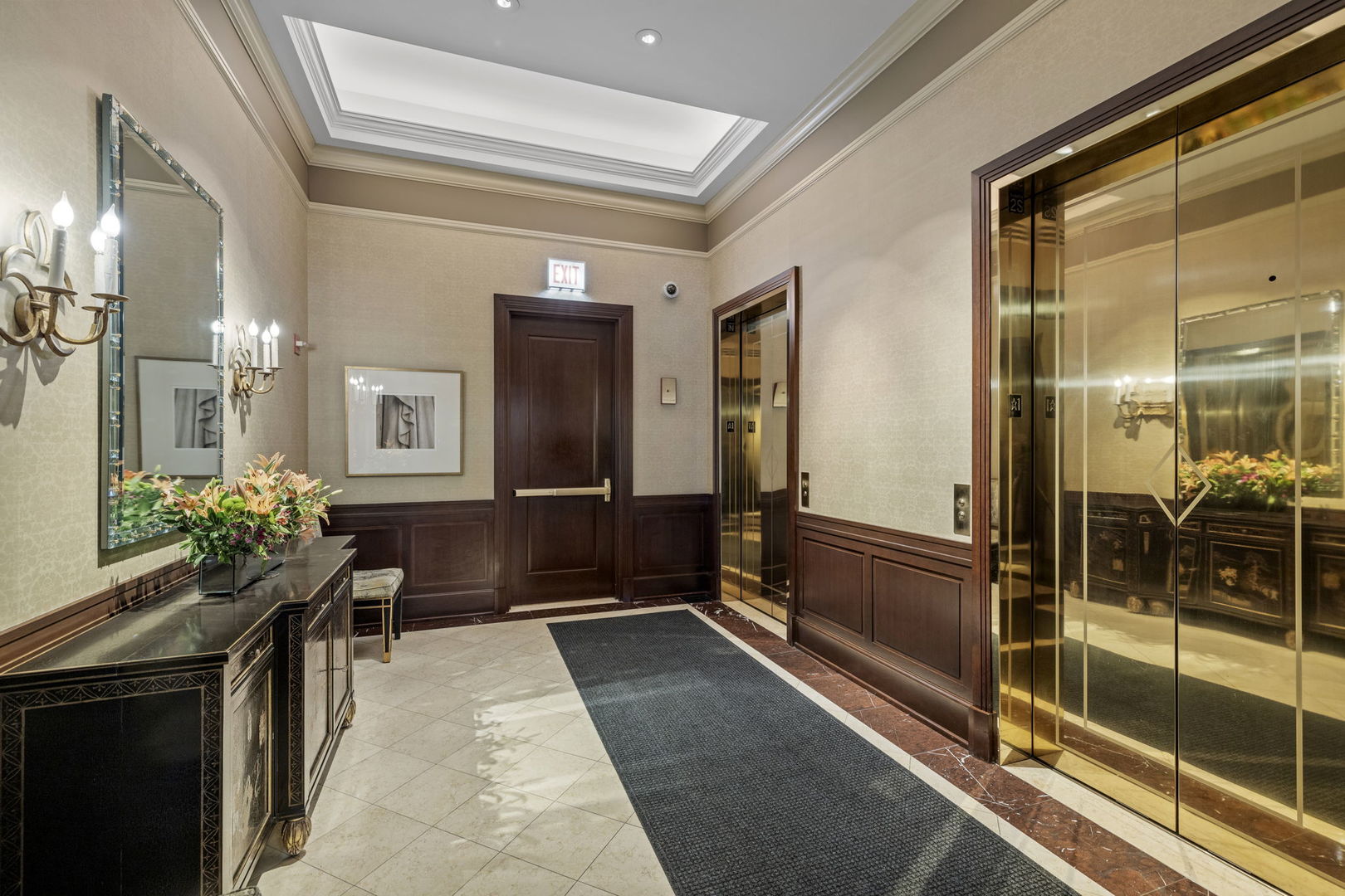 840 N Lake Shore Drive Unit: 1602