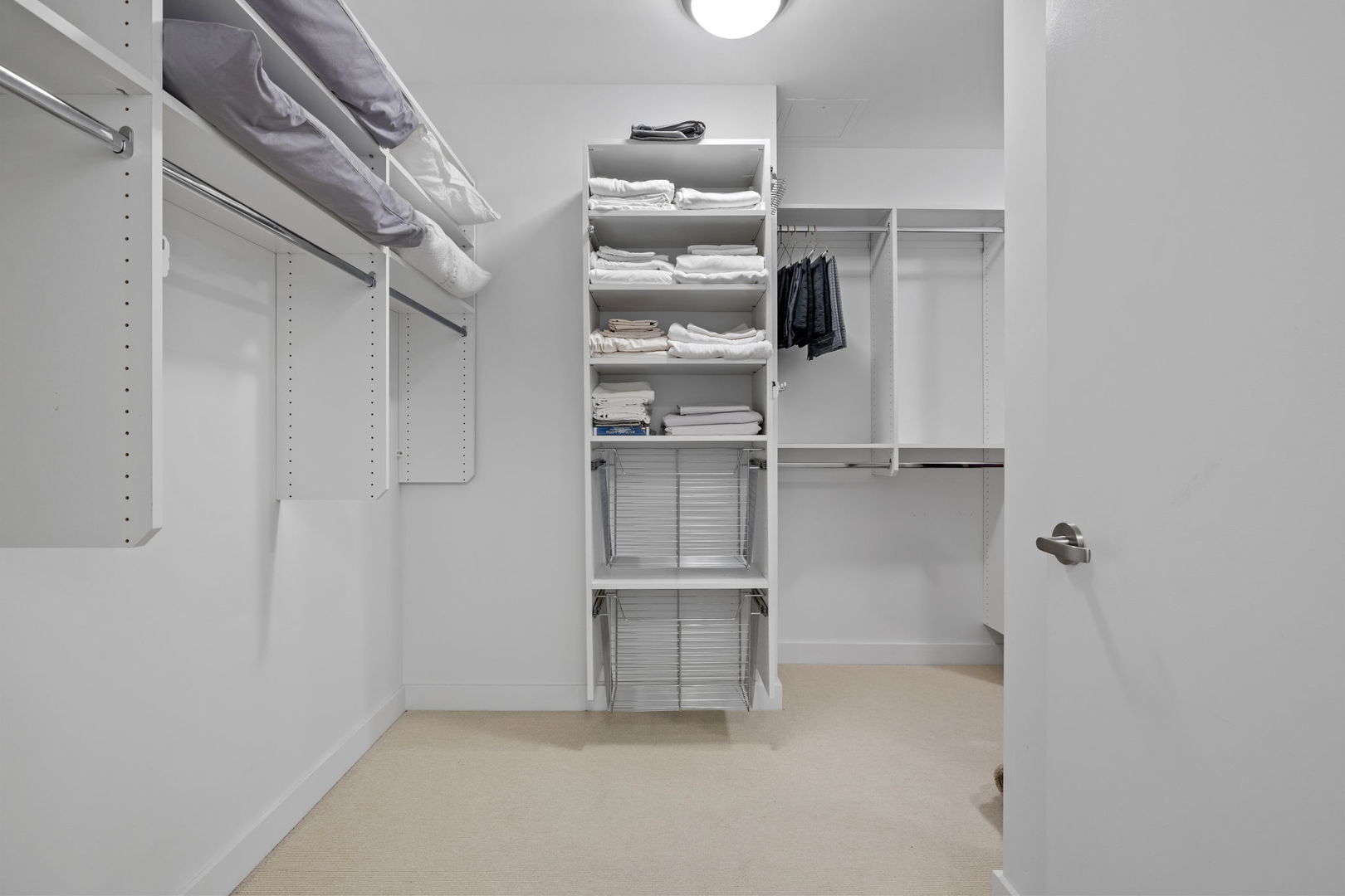 840 N Lake Shore Drive Unit: 1602