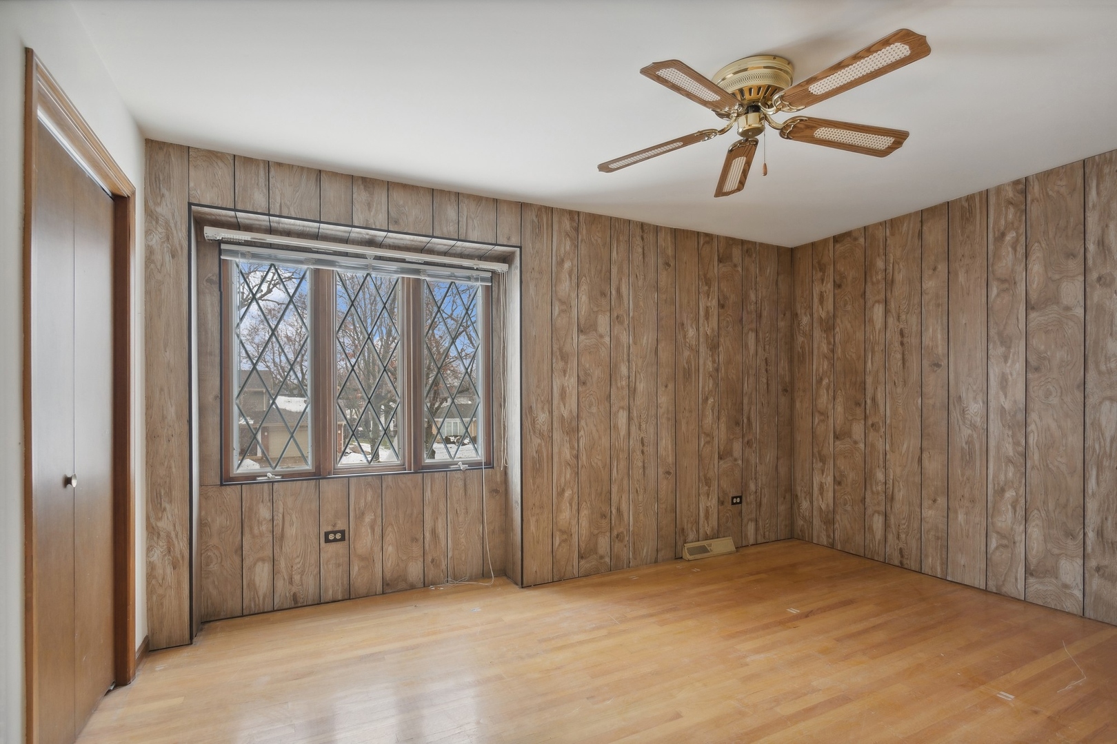 18W337 Claremont Drive