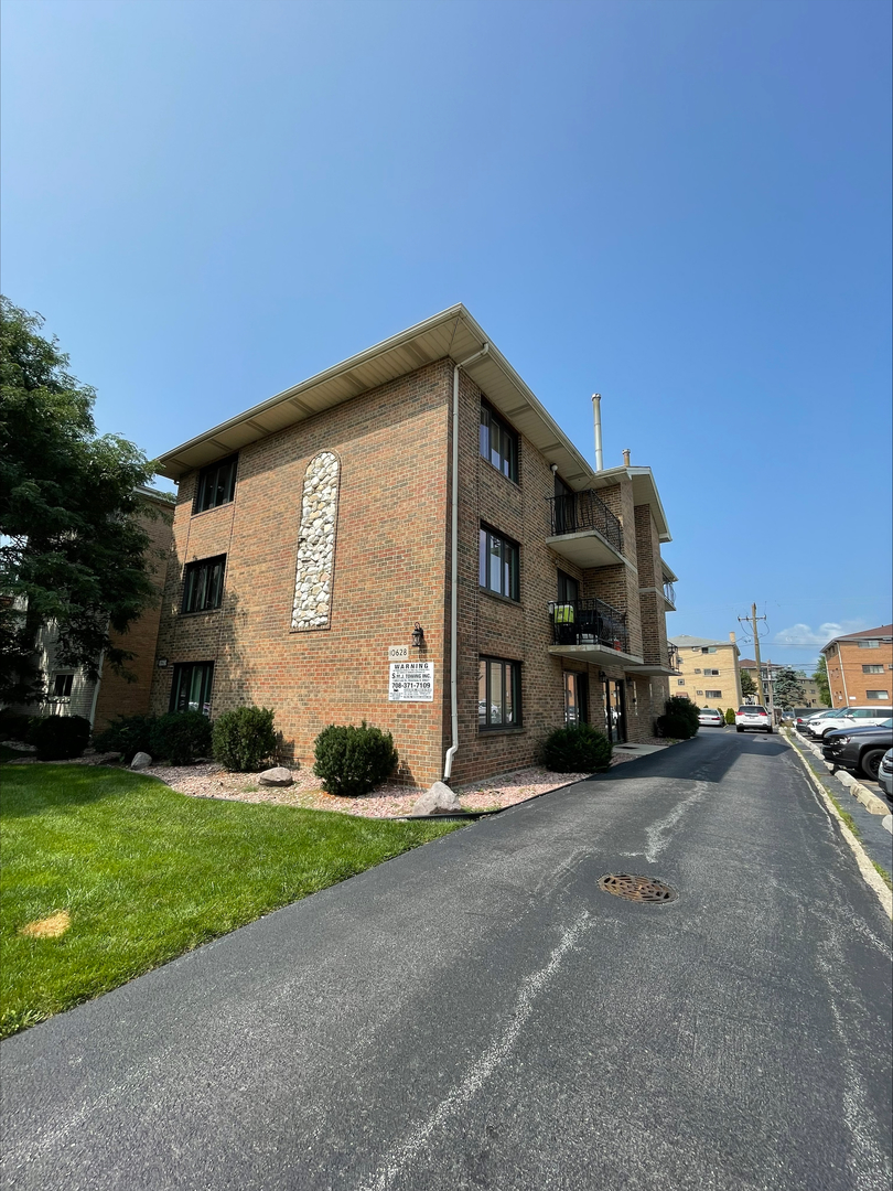 10628 Parkside Avenue Unit: 3E