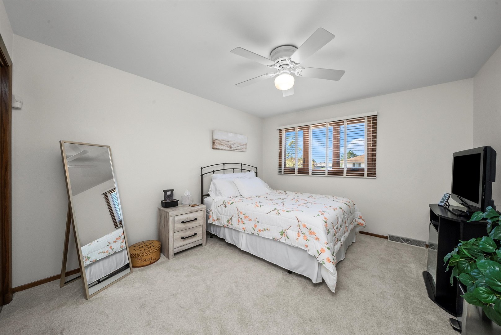 12817 S Brian Place