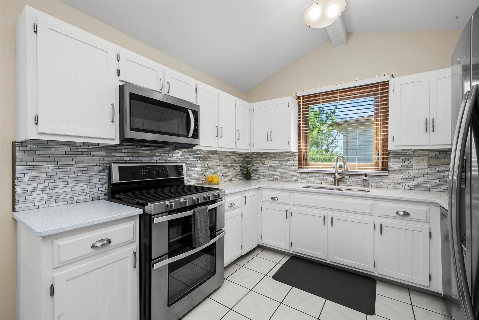 12817 S Brian Place