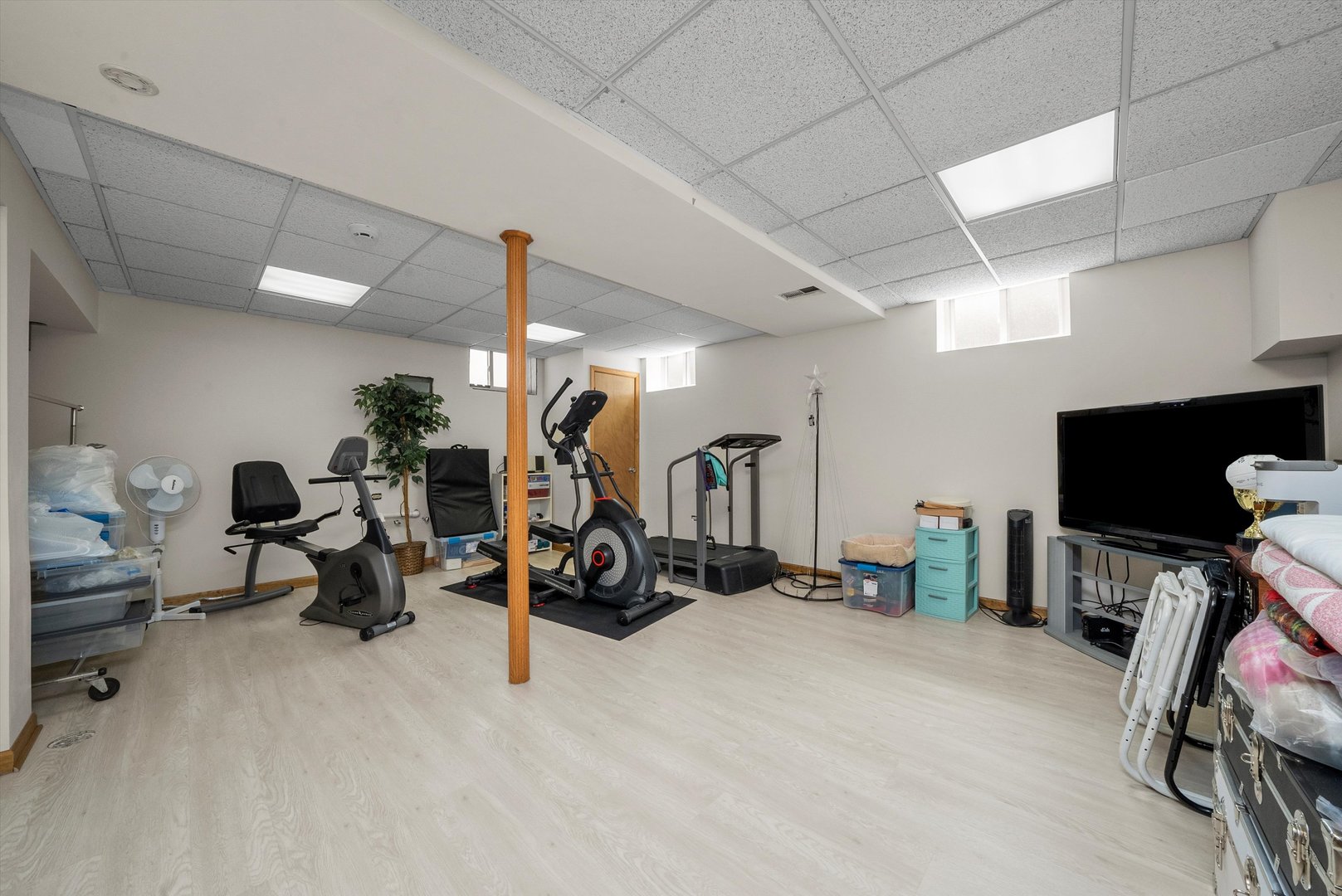 12817 S Brian Place