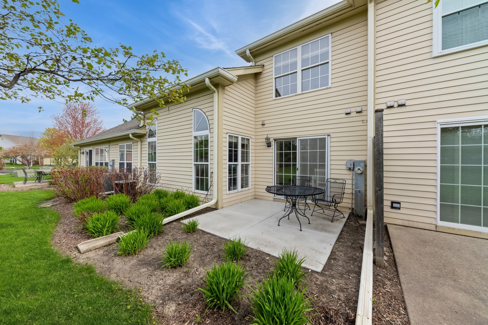 36100 N New Bridge Court