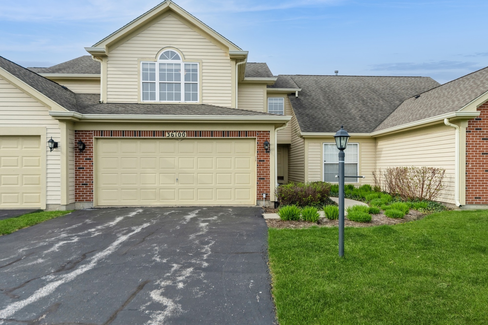 36100 N New Bridge Court