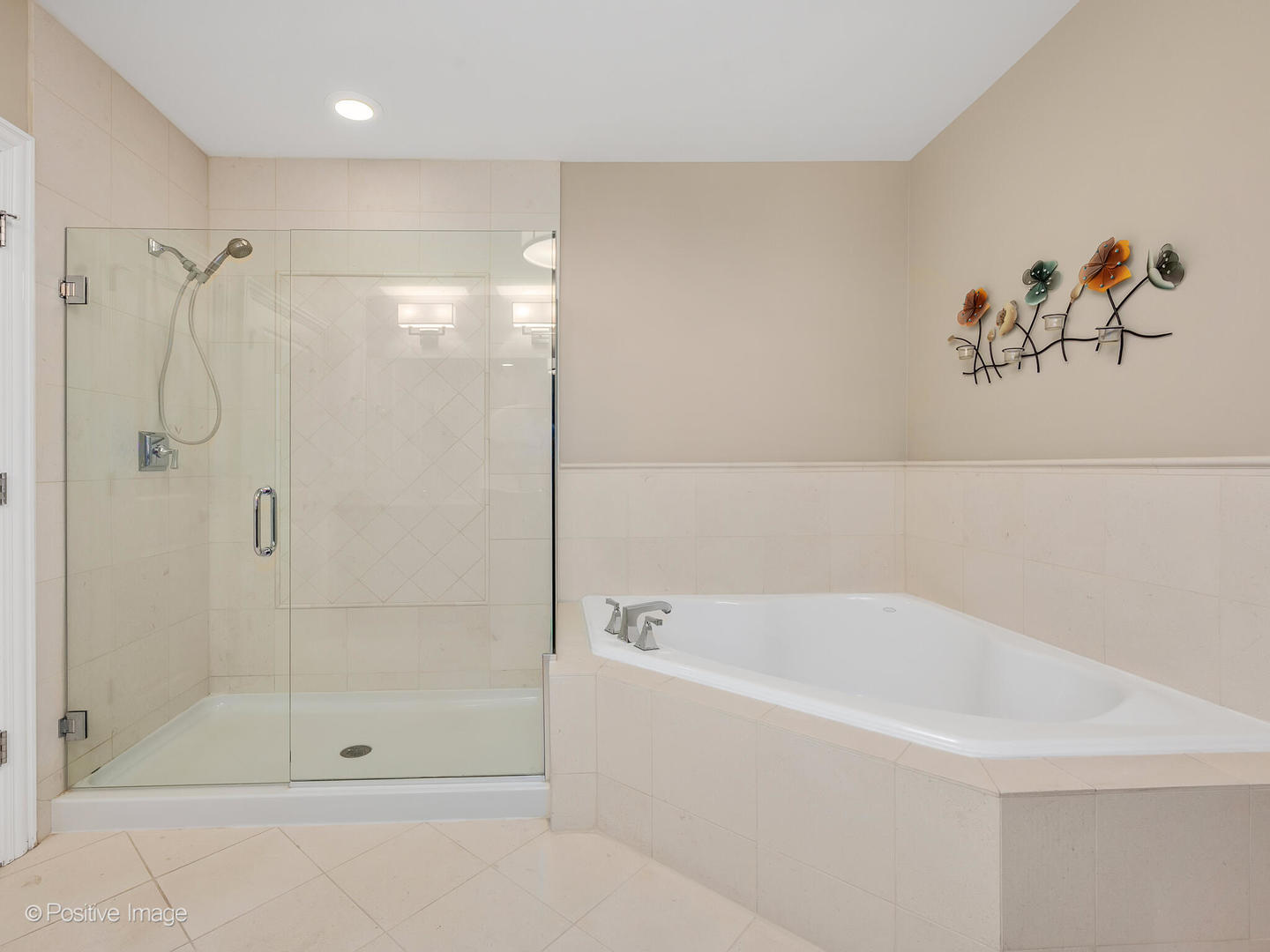 1000 Village Center Drive Unit: 116