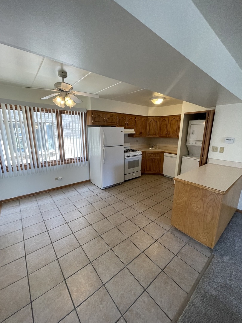 9532 Minnick Avenue Unit: 2W
