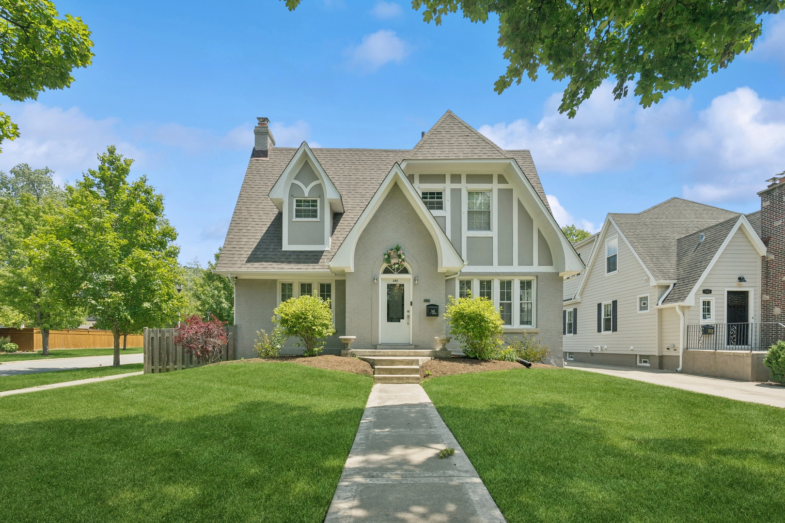 345 N Oaklawn Avenue
