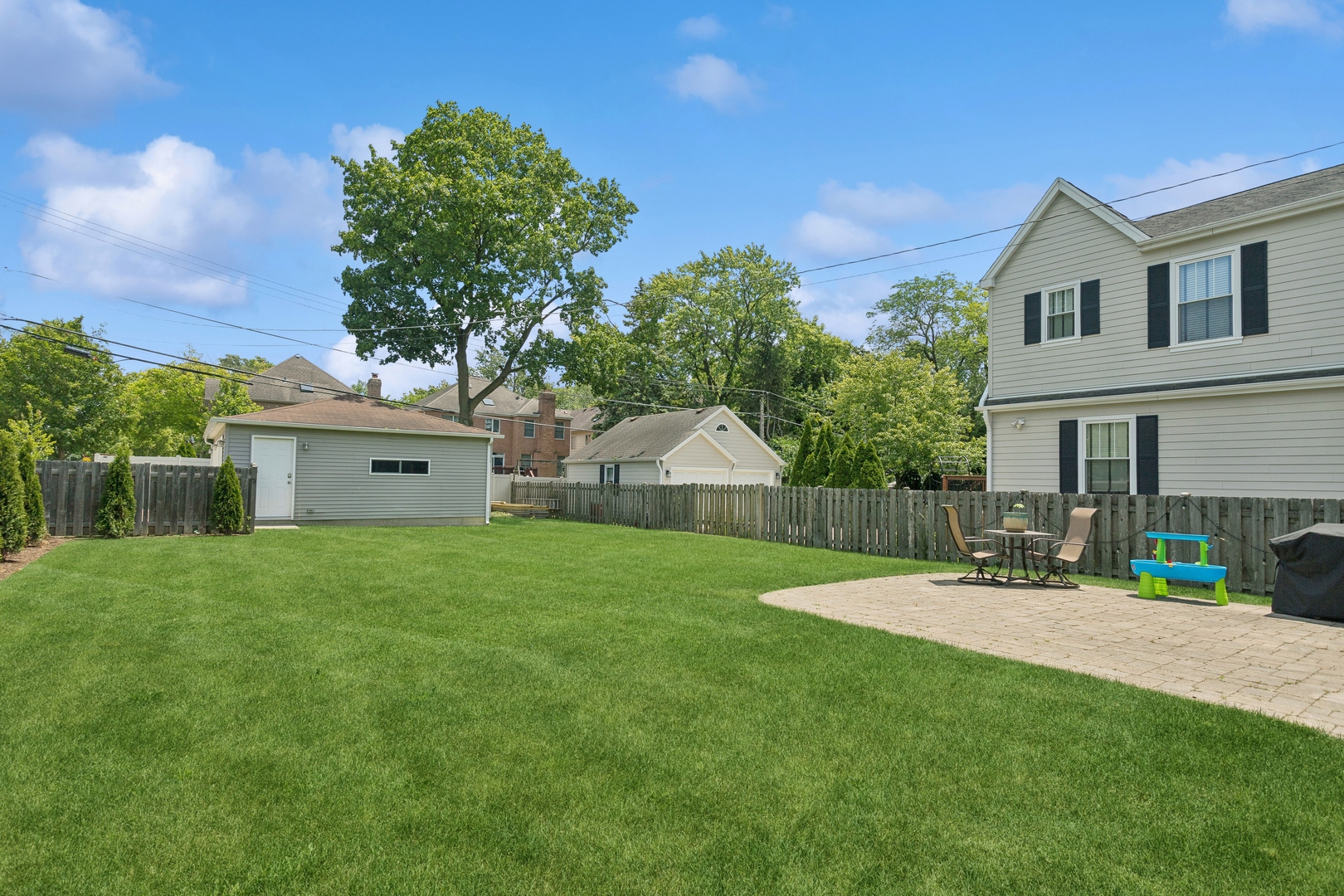 345 N Oaklawn Avenue