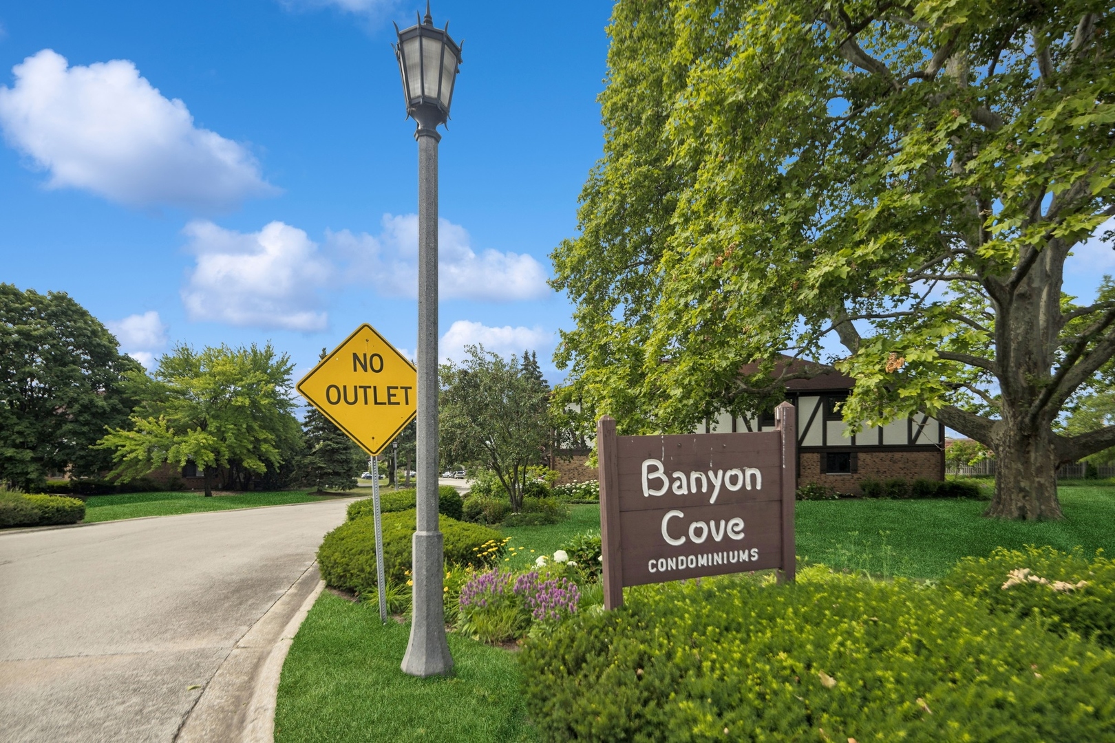 524 Banyon Lane Unit: B