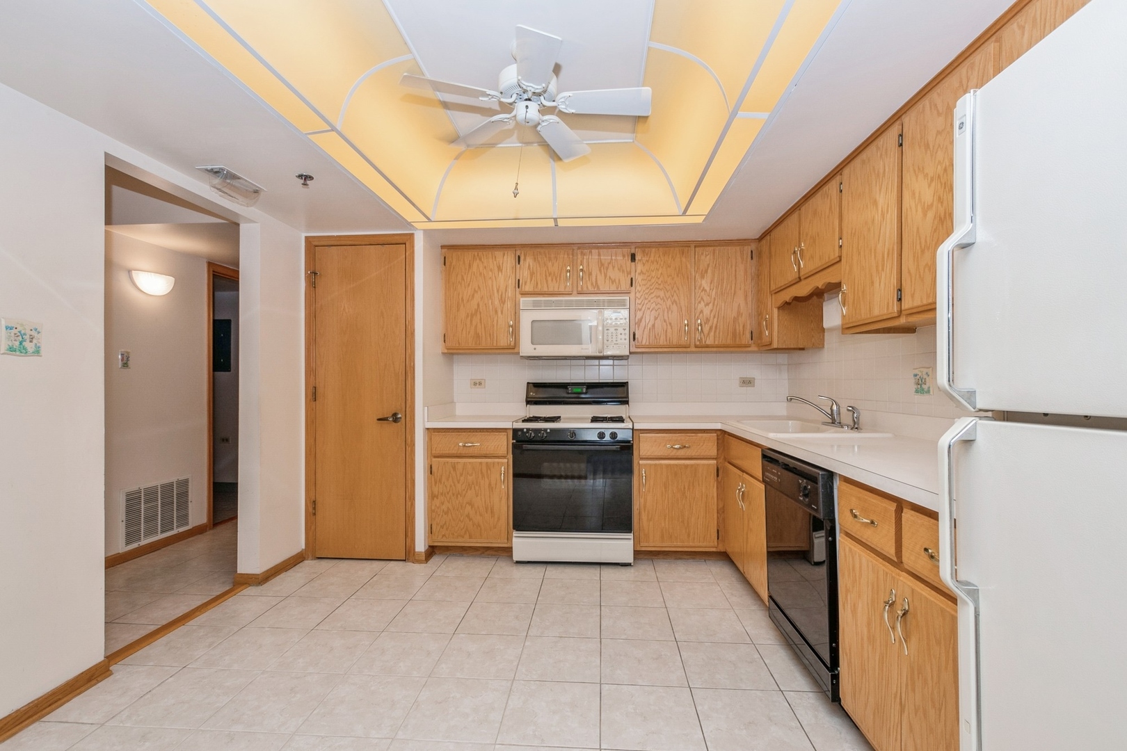 9004 Del Prado Drive Unit: 1S
