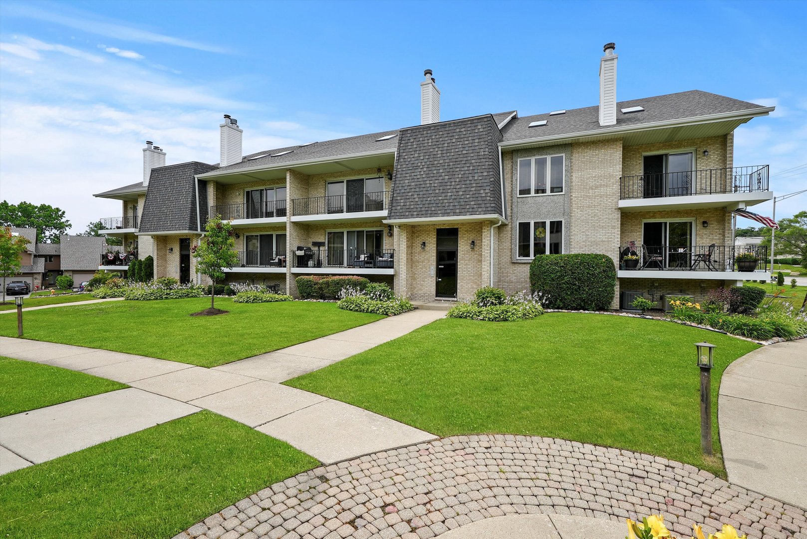 9066 Del Prado Drive Unit: 2S
