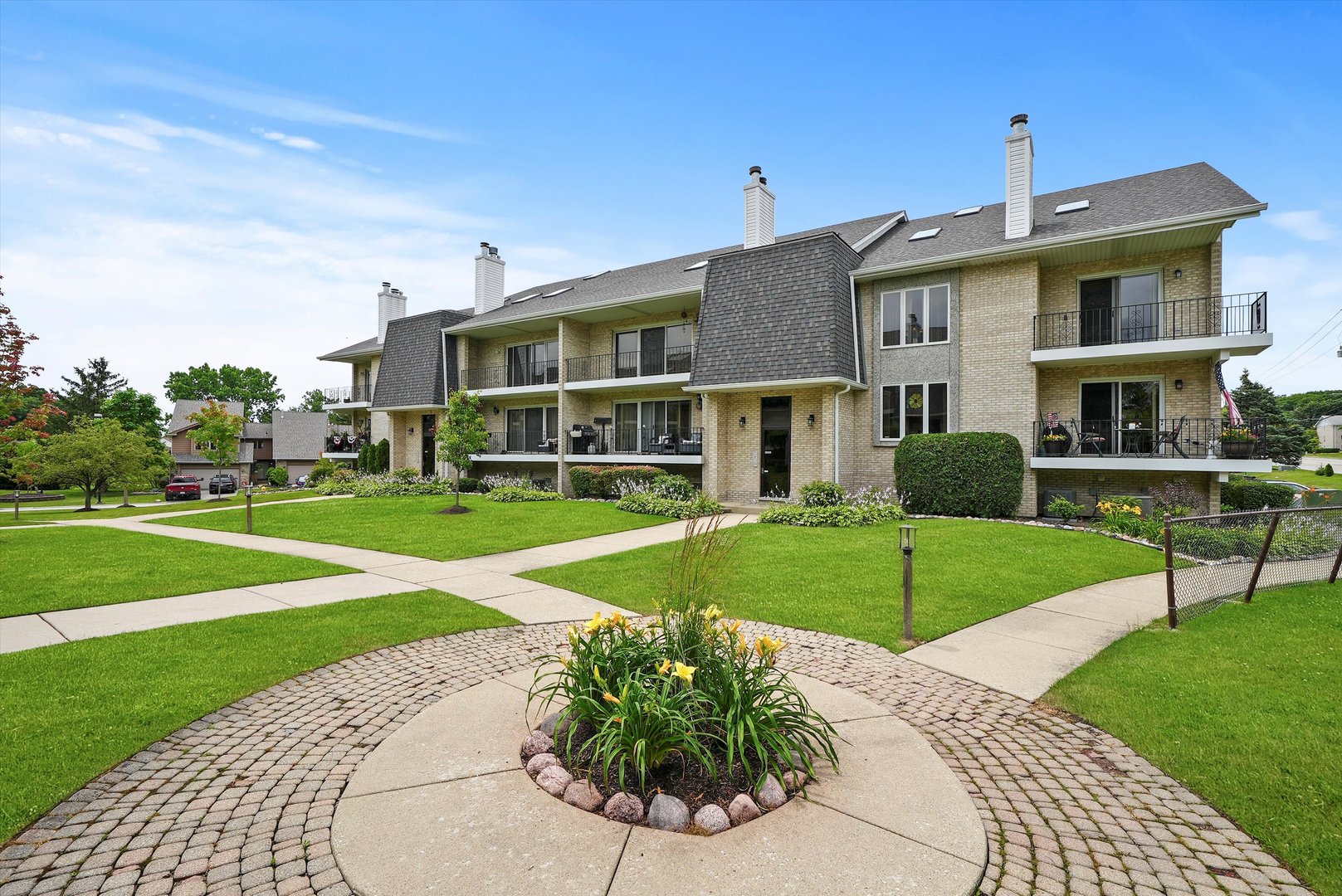 9066 Del Prado Drive Unit: 2S