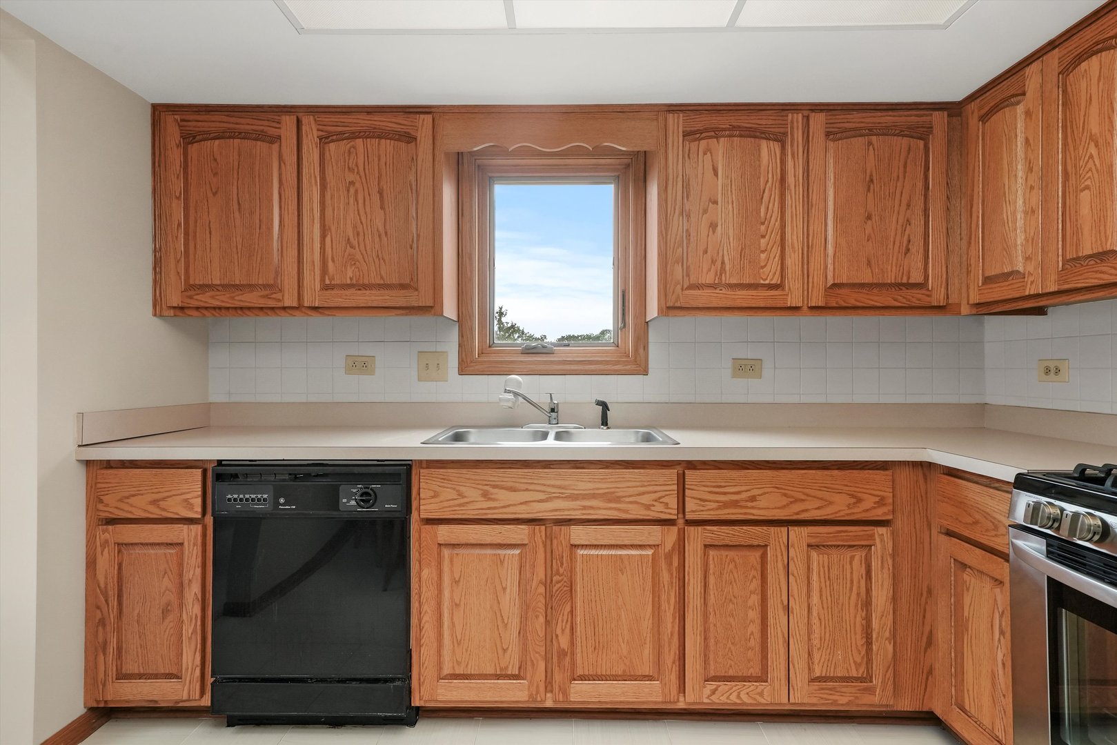 9066 Del Prado Drive Unit: 2S