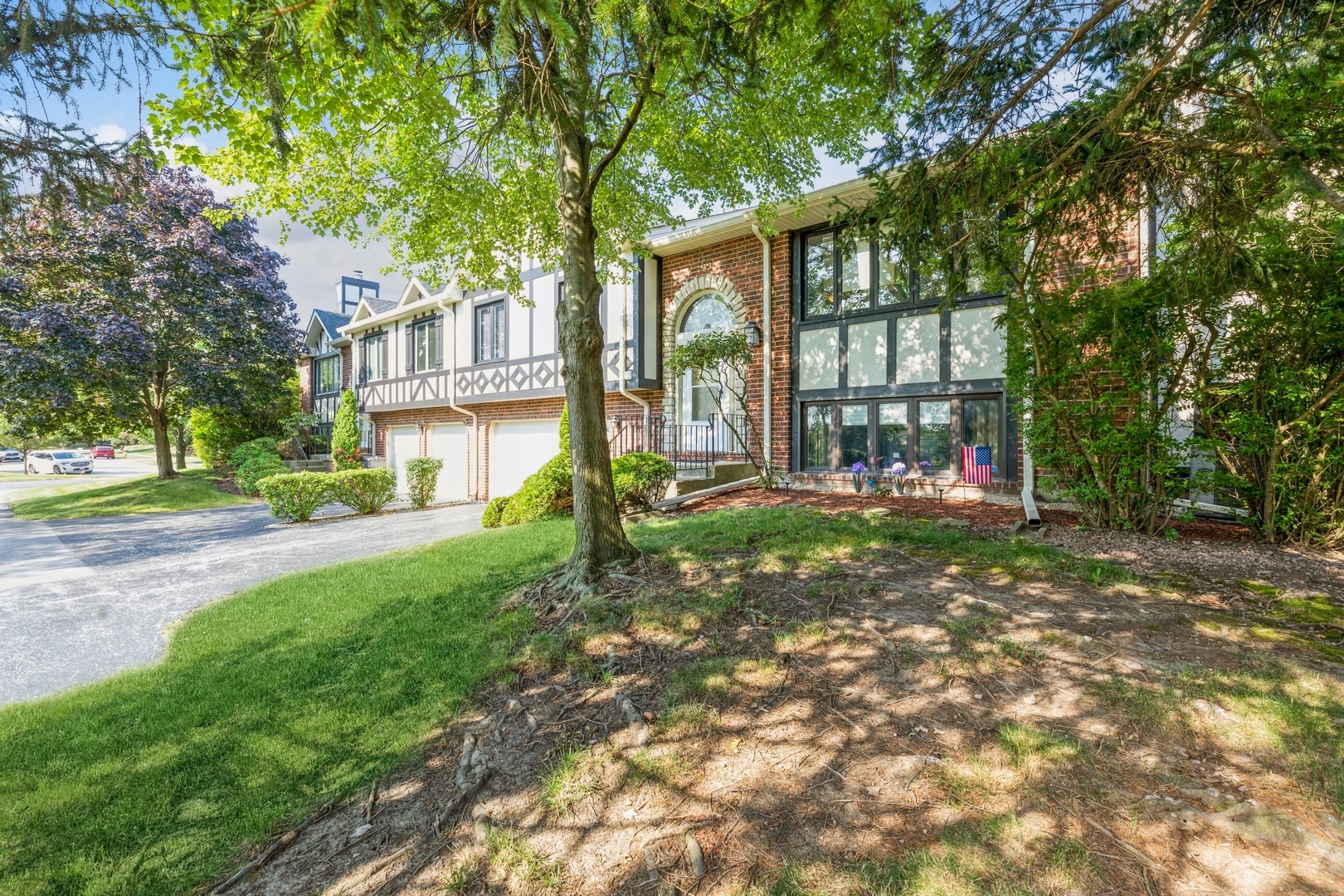 9200 Drummond Drive