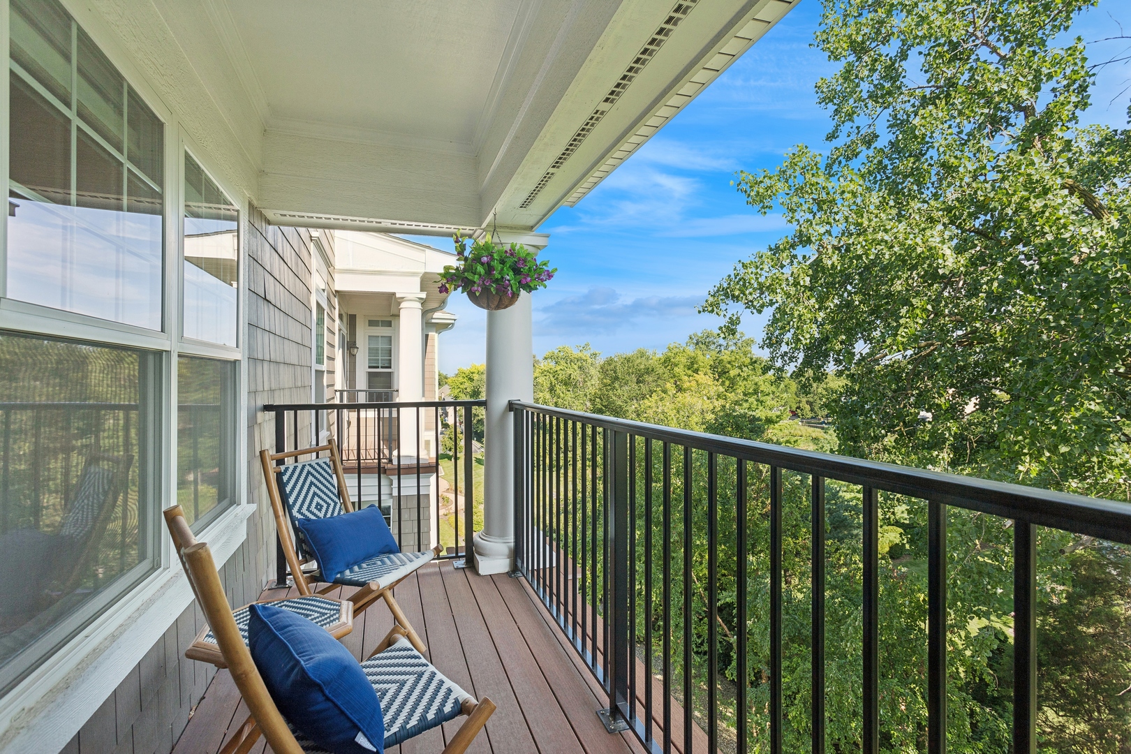 149 W Kennedy Lane Unit: 406