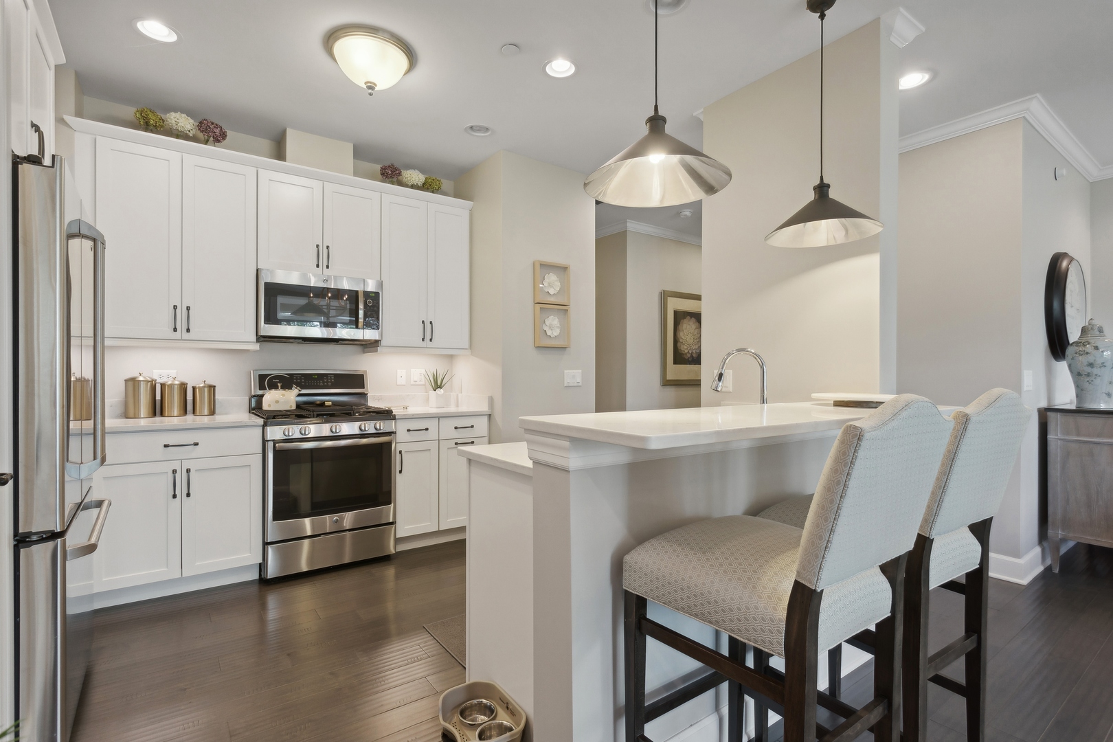 149 W Kennedy Lane Unit: 406