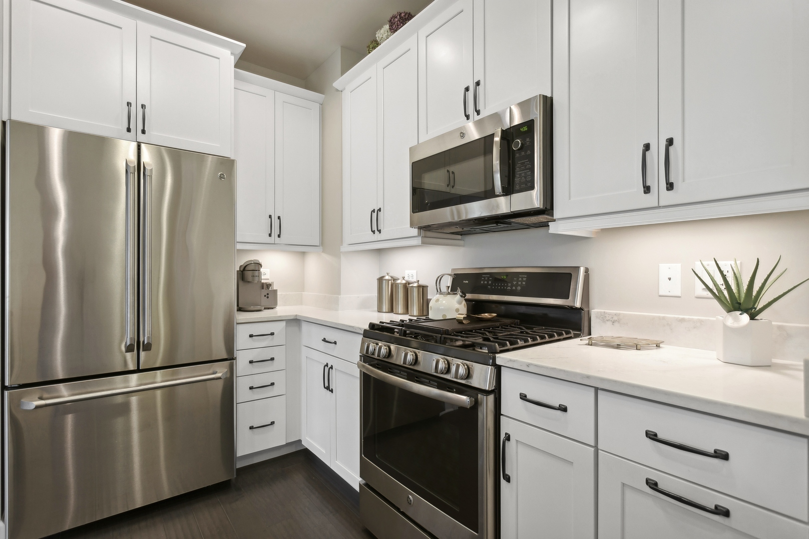 149 W Kennedy Lane Unit: 406