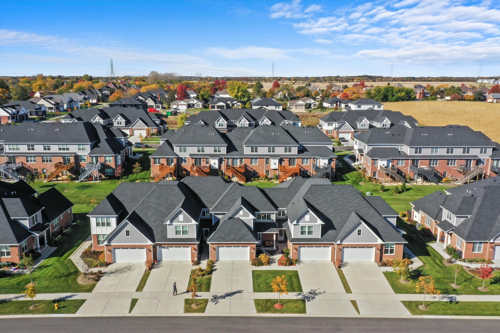 17048 CLOVER Drive