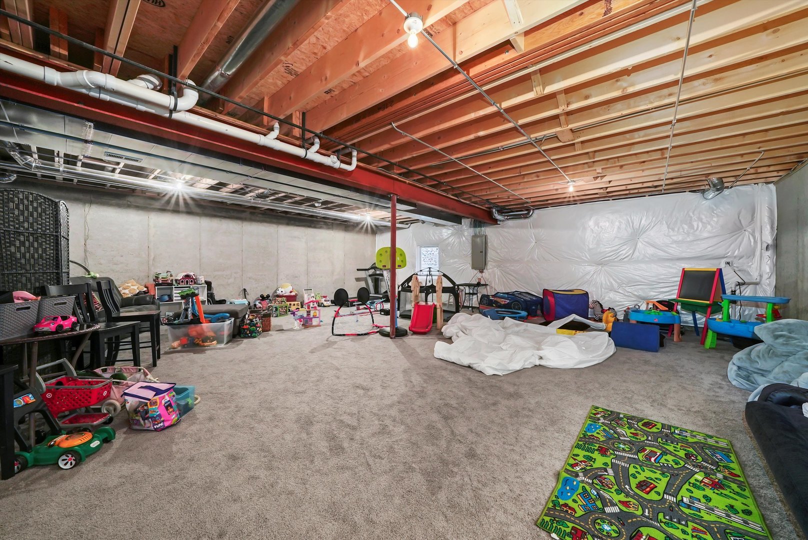17048 CLOVER Drive
