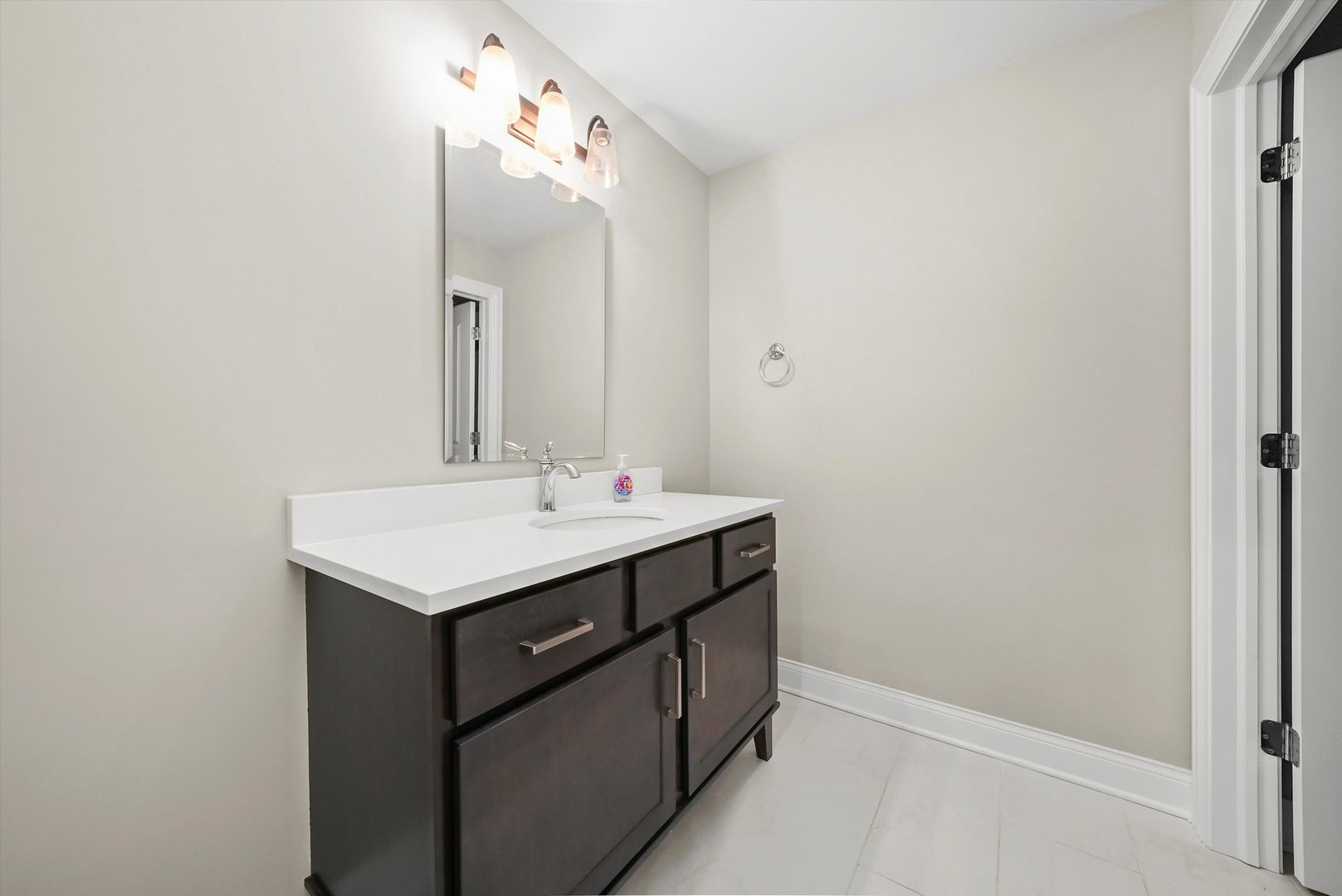 17048 CLOVER Drive