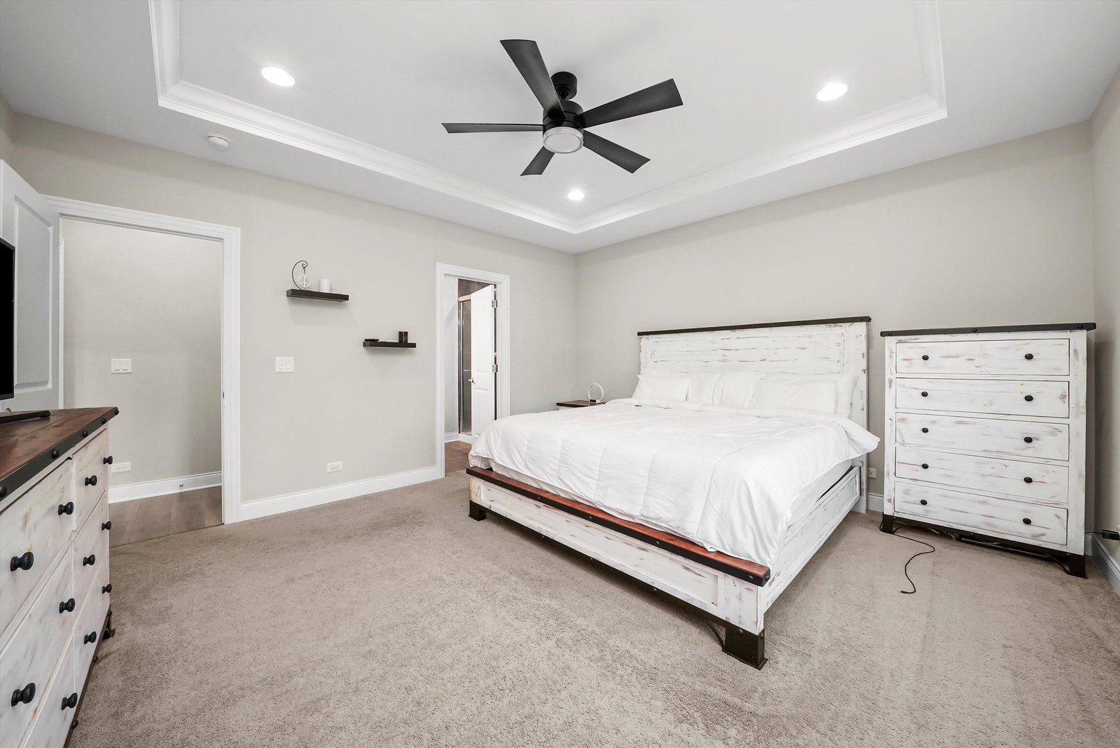 17048 CLOVER Drive