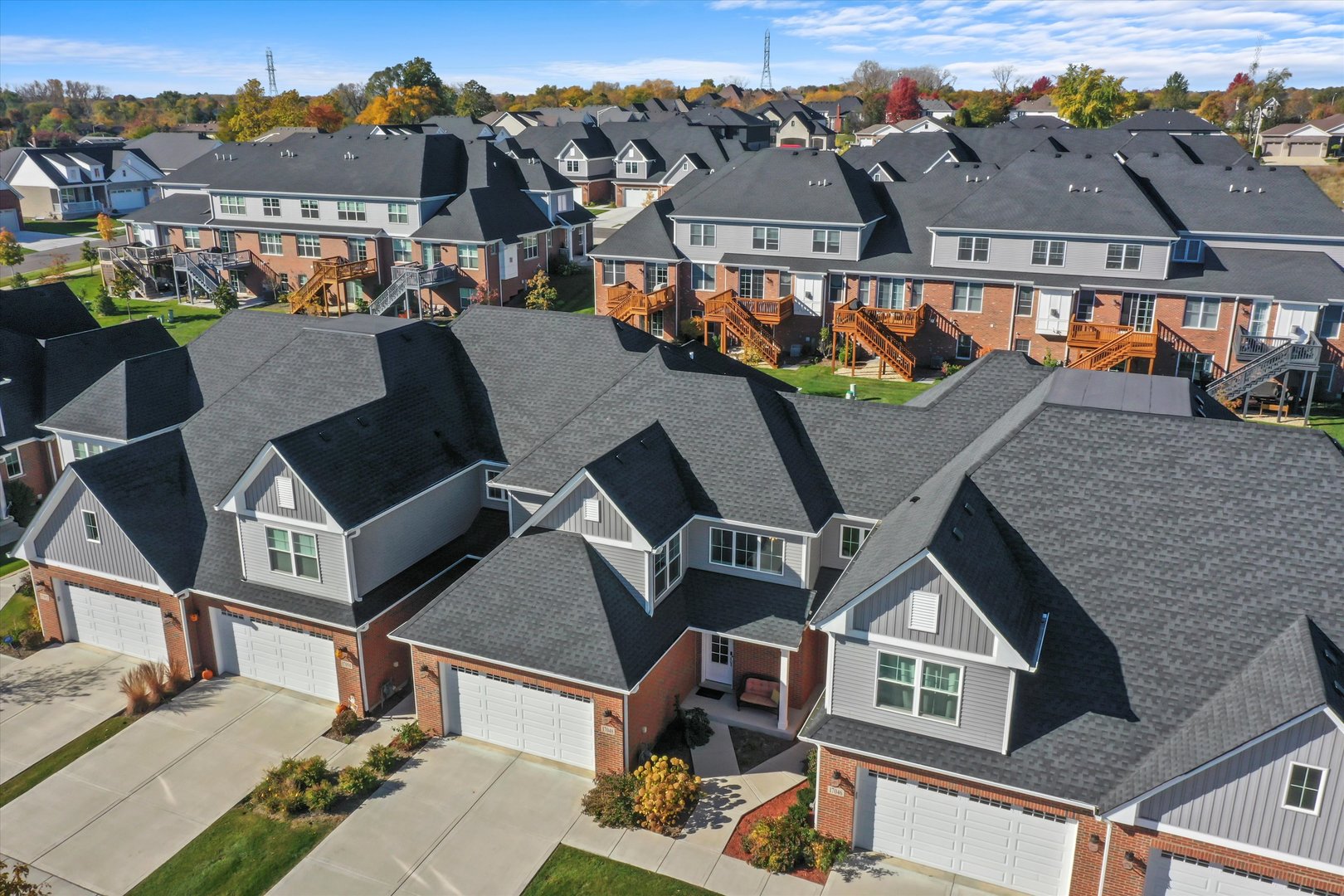 17048 CLOVER Drive