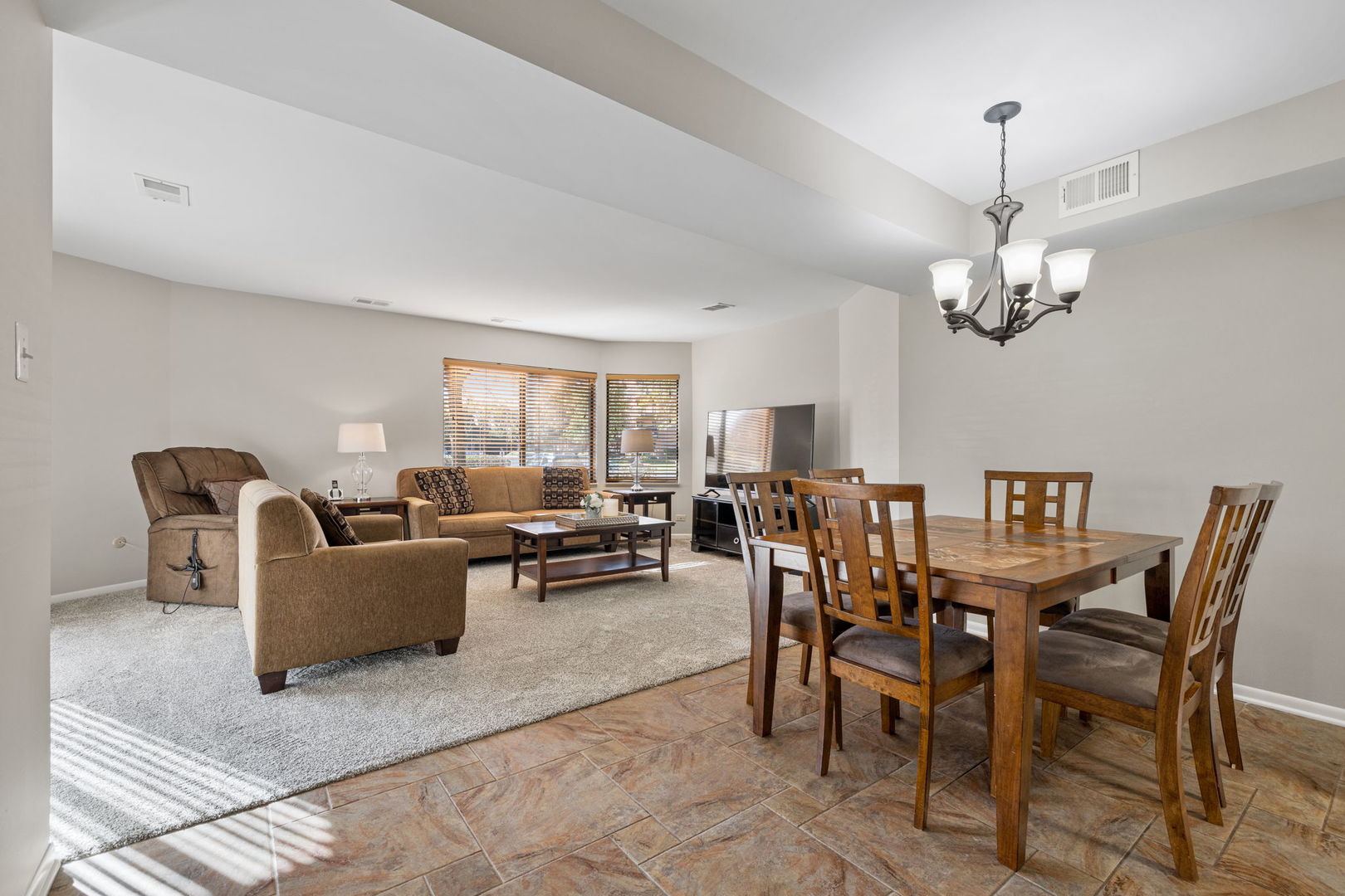 6425 Clarendon Hills Road Unit: 105