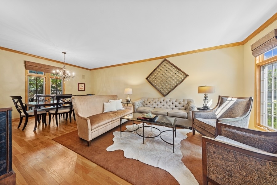 324 N County Line Road