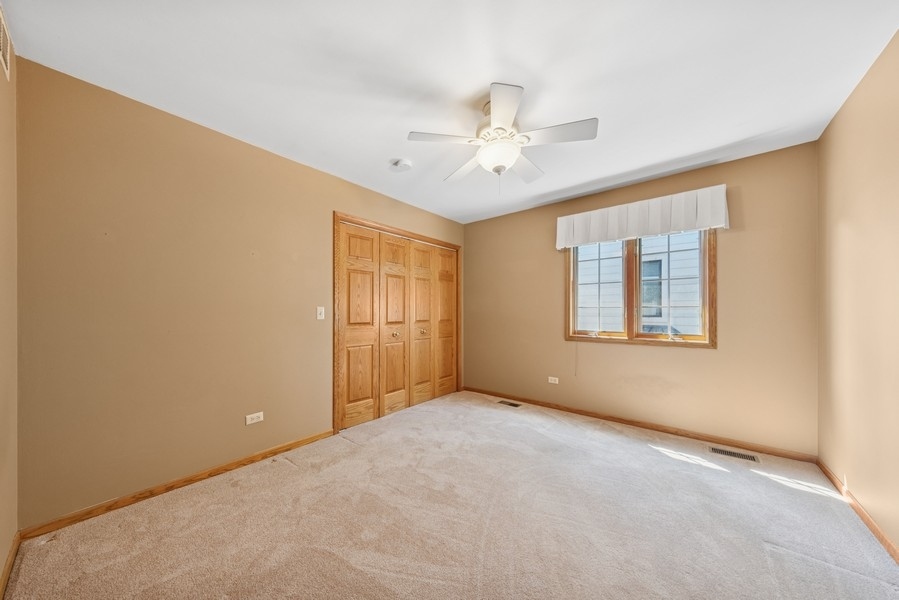 324 N County Line Road