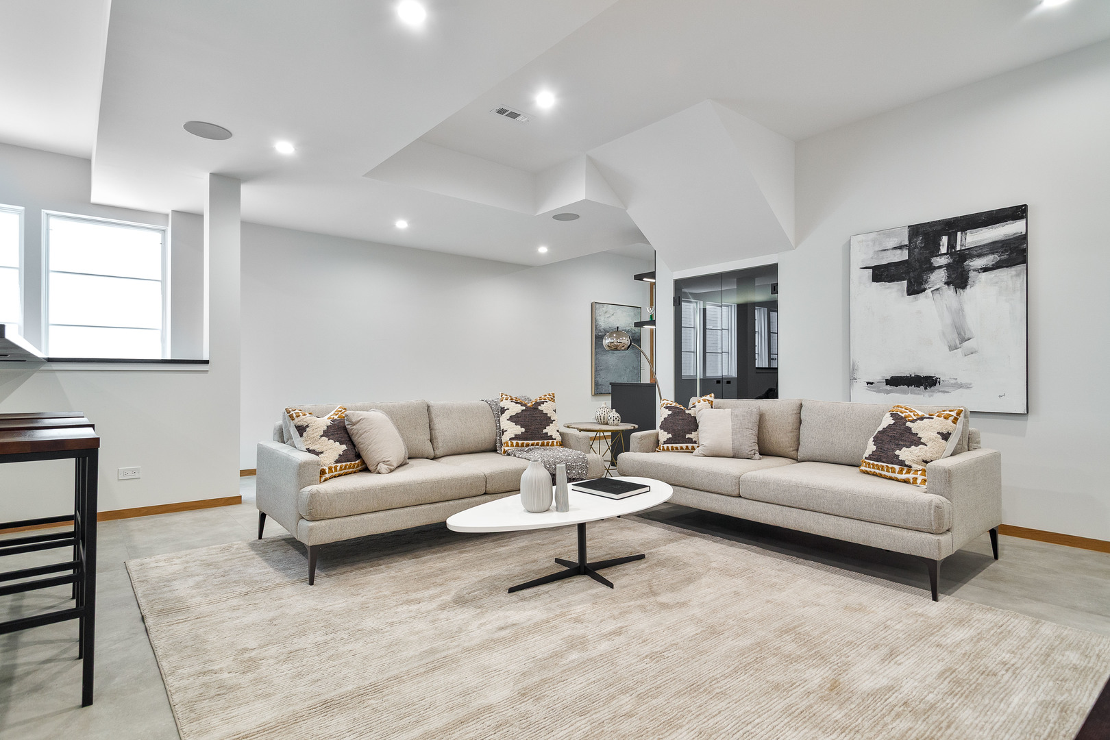 527 Kensington Court