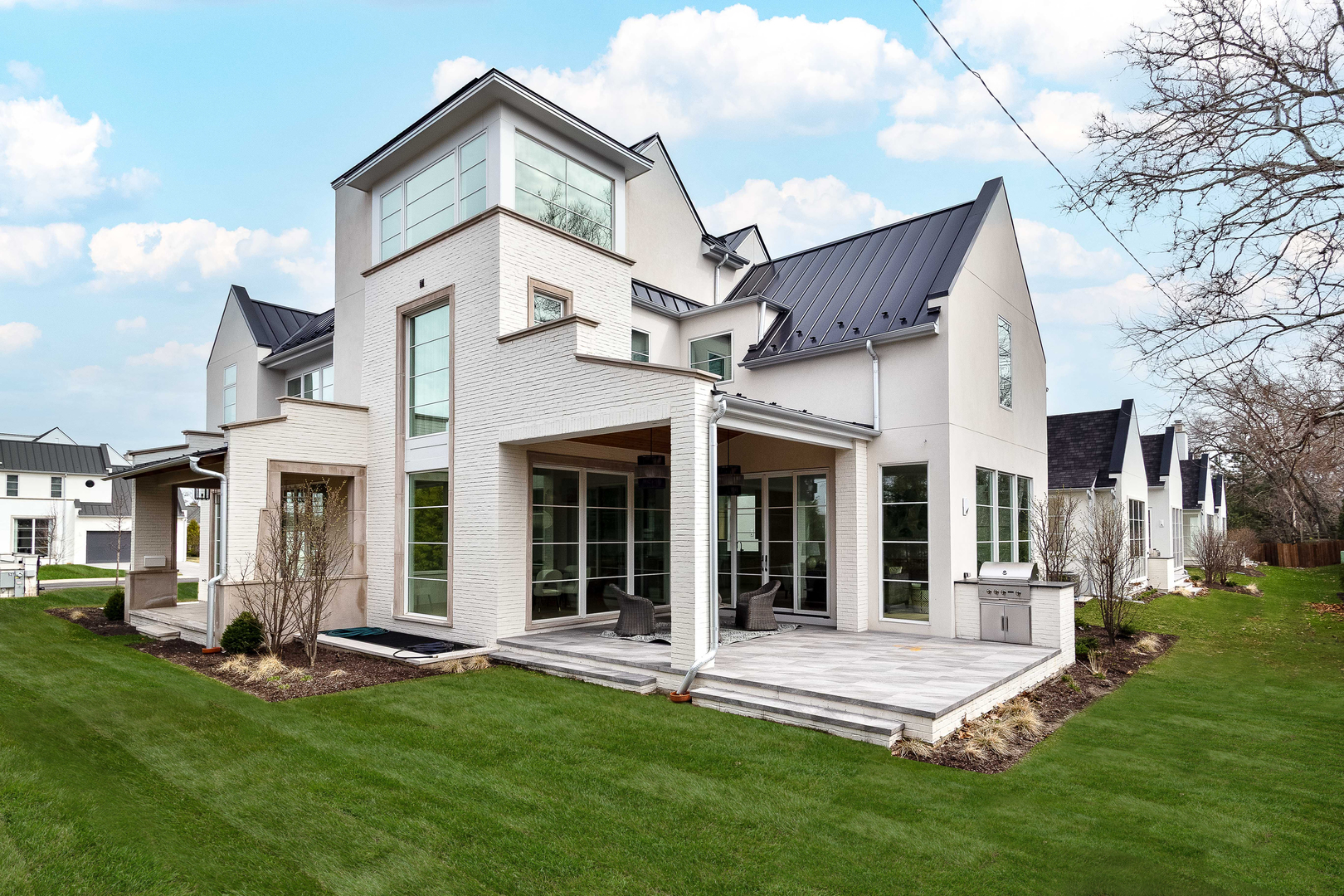 527 Kensington Court