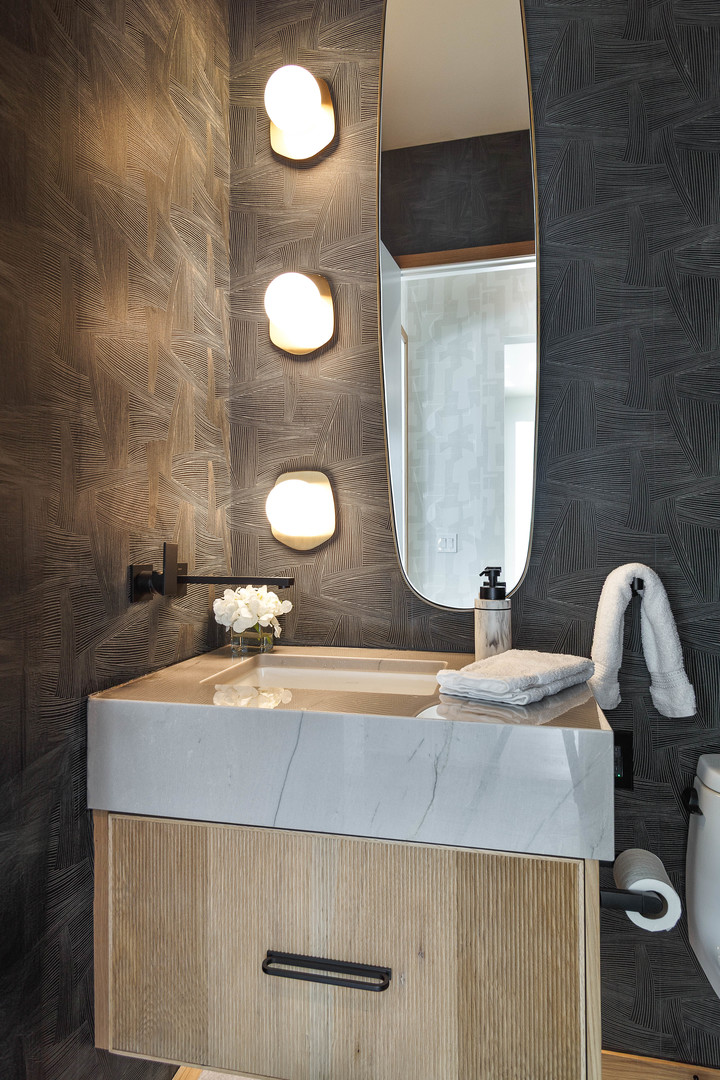 527 Kensington Court