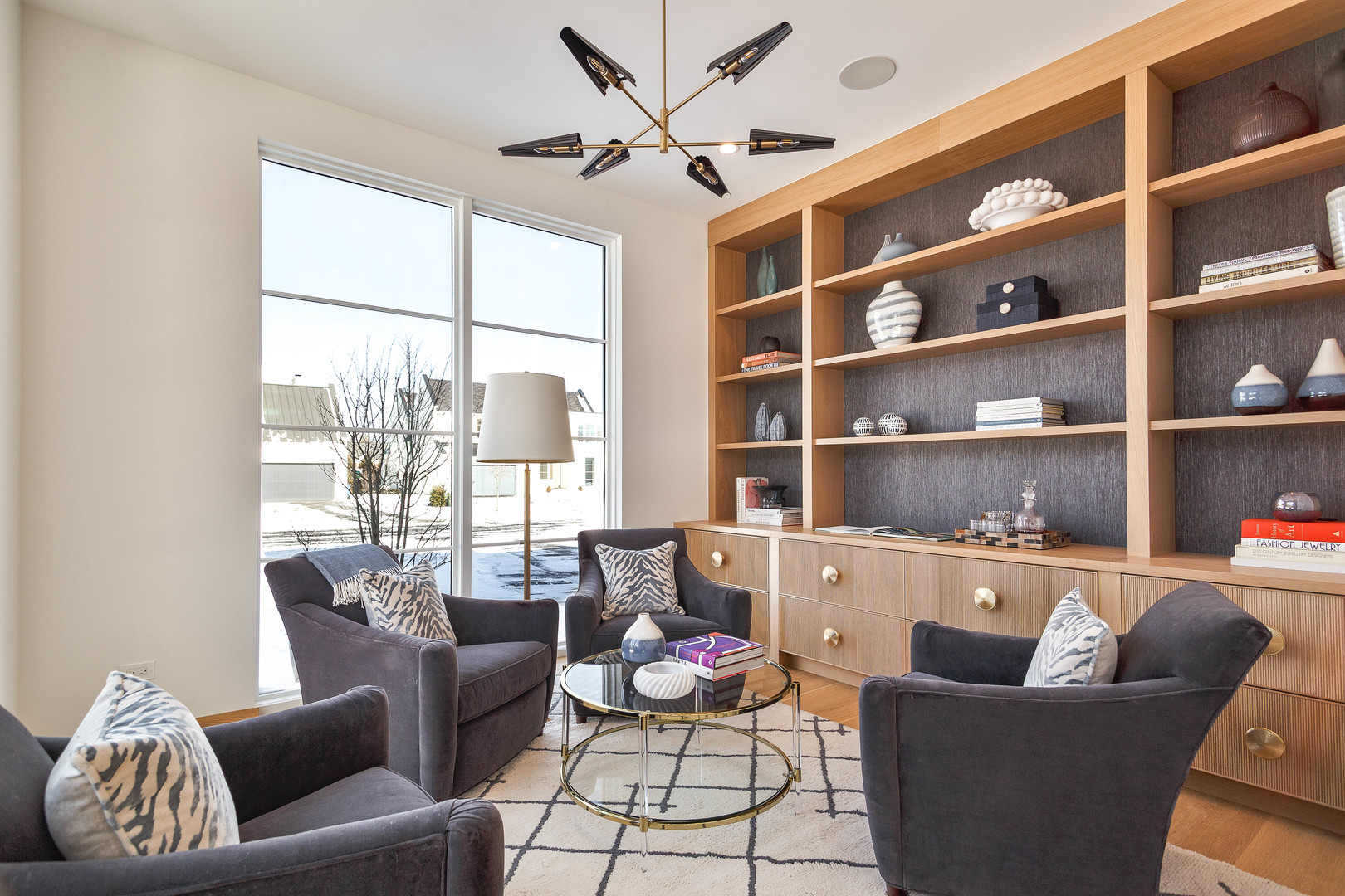 527 Kensington Court