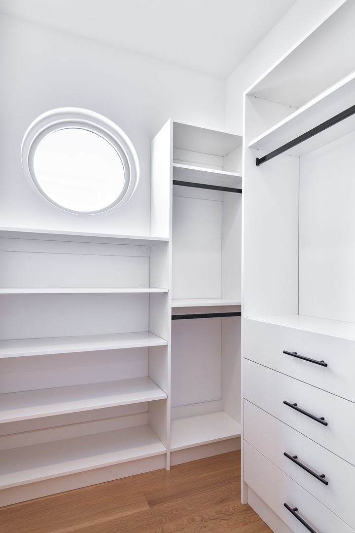 527 Kensington Court