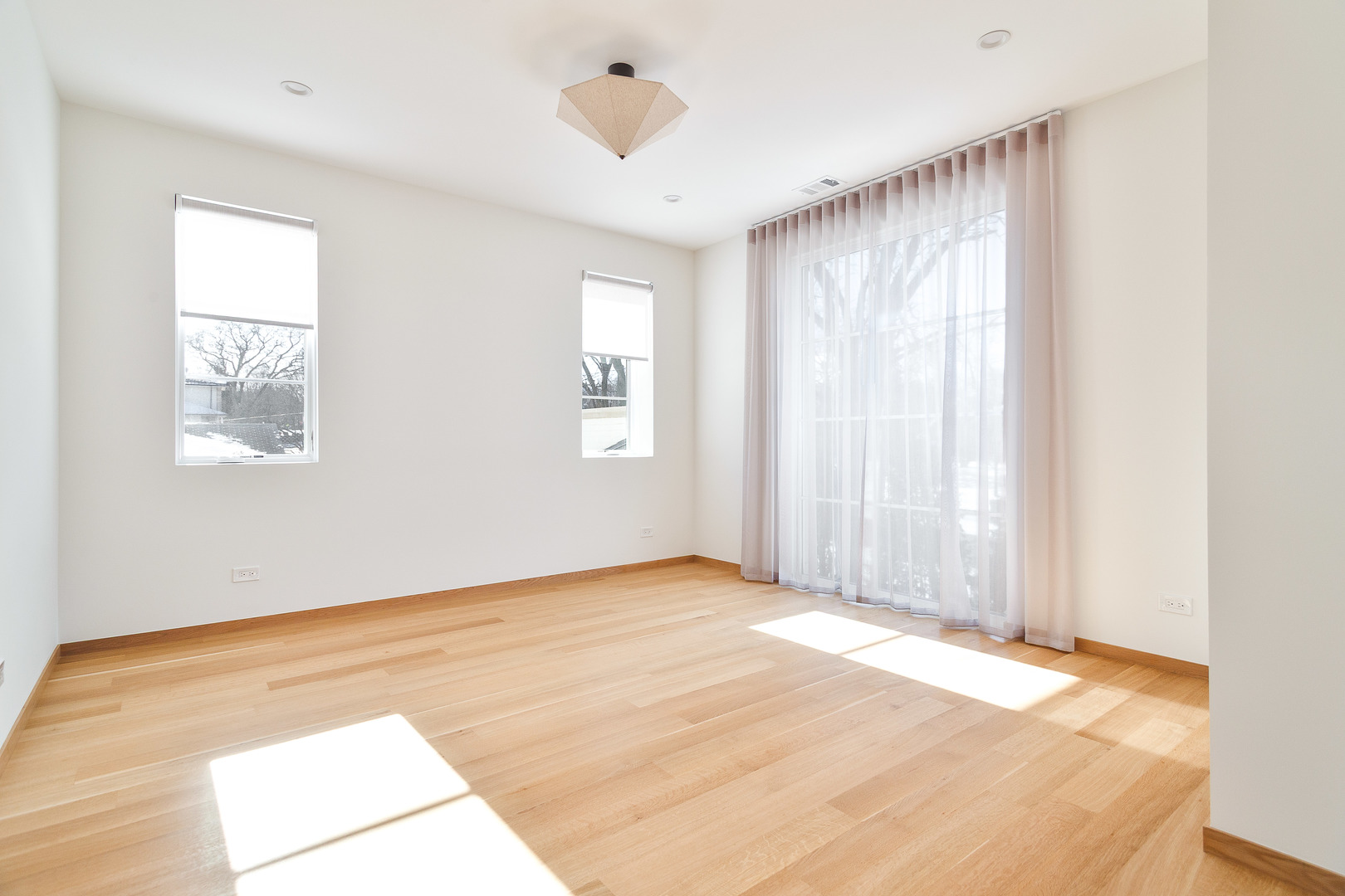 527 Kensington Court